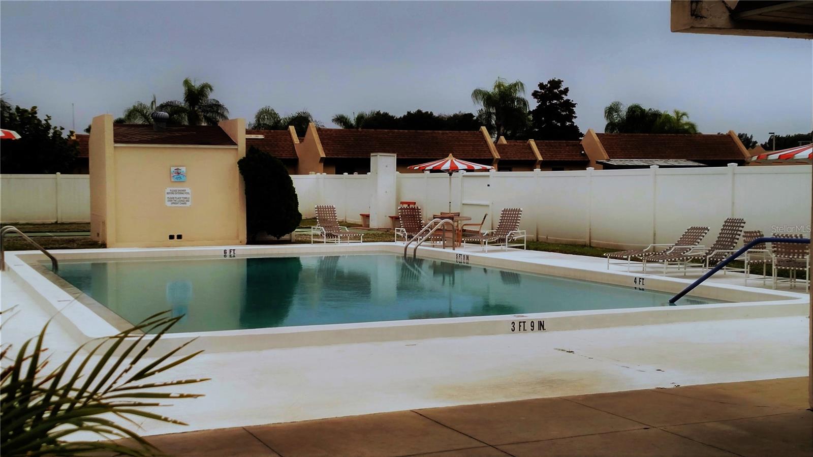 LAS PALMAS - Residential Lease