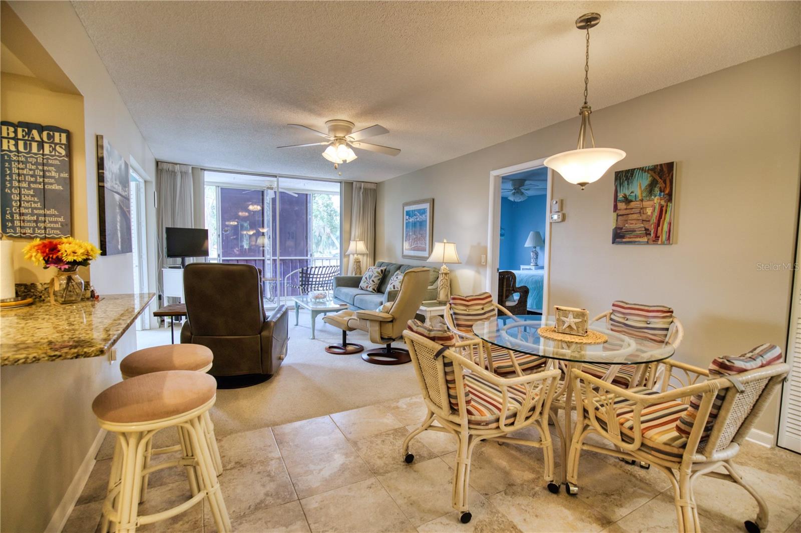 LAS PALMAS - Residential Lease