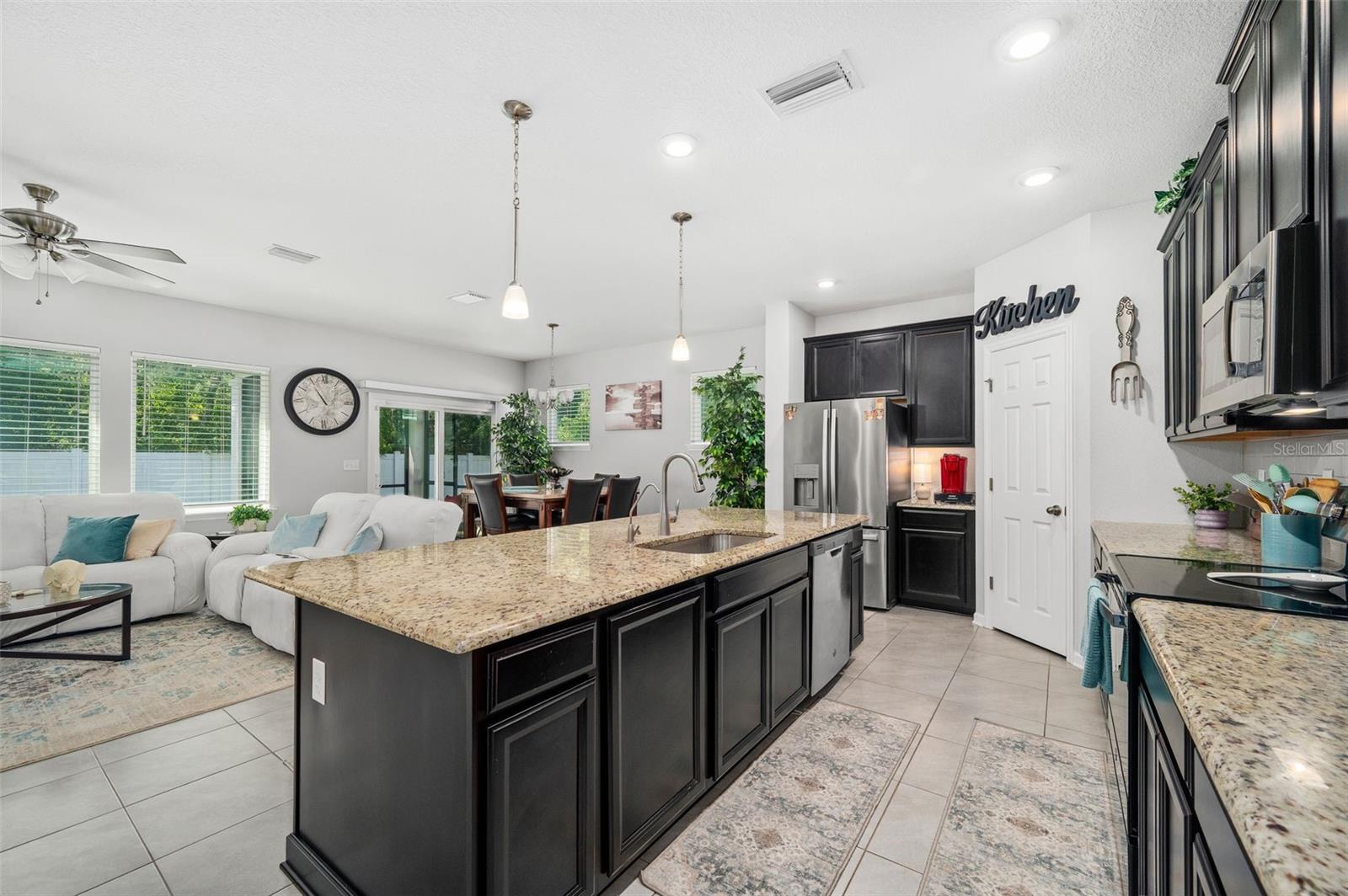 HAMPTON W PH 1 - Residential