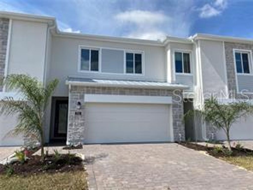 Photo of 323 Nine Iron Drive, Davenport, FL 33896 (MLS # S5147855)