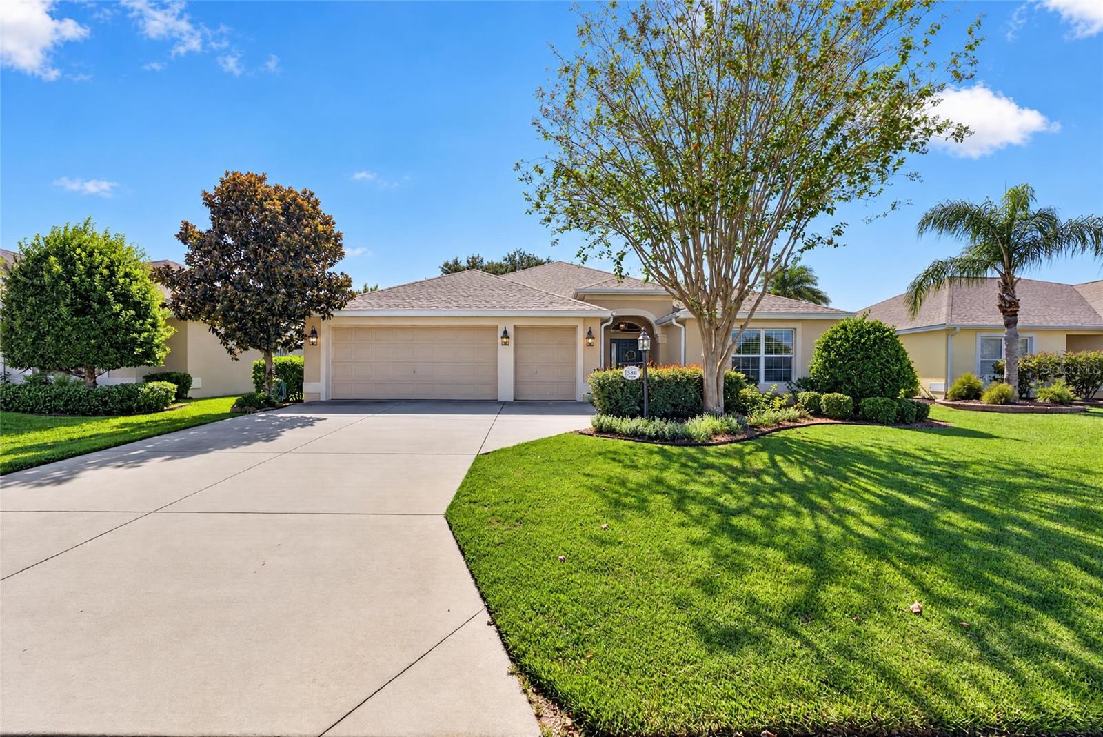 588 BRADFORD LOOP