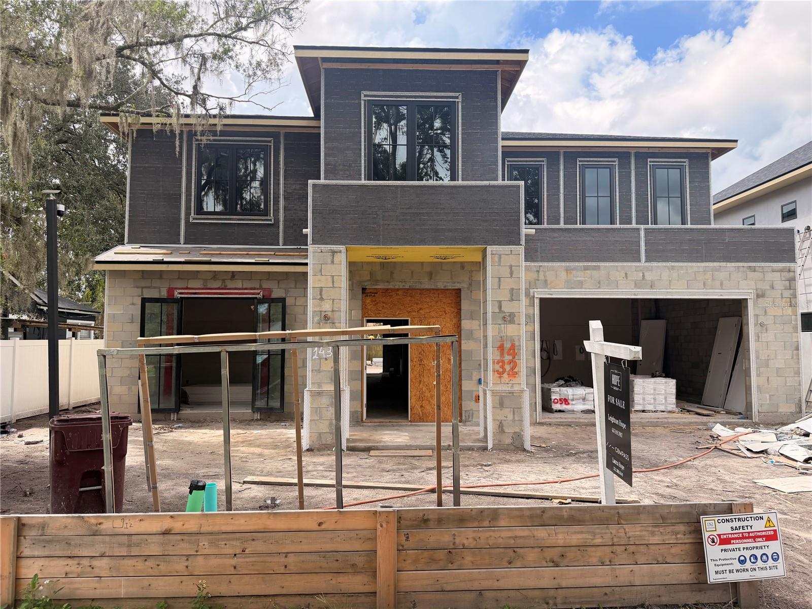 1432 W YALE STREET