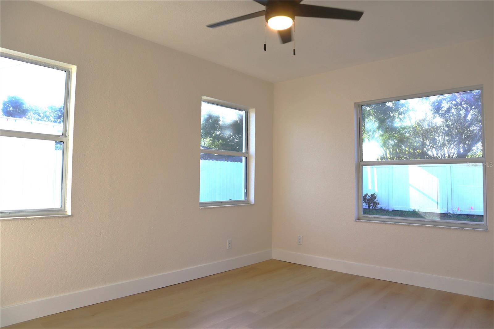 SIRMONS ESTATES - Residential