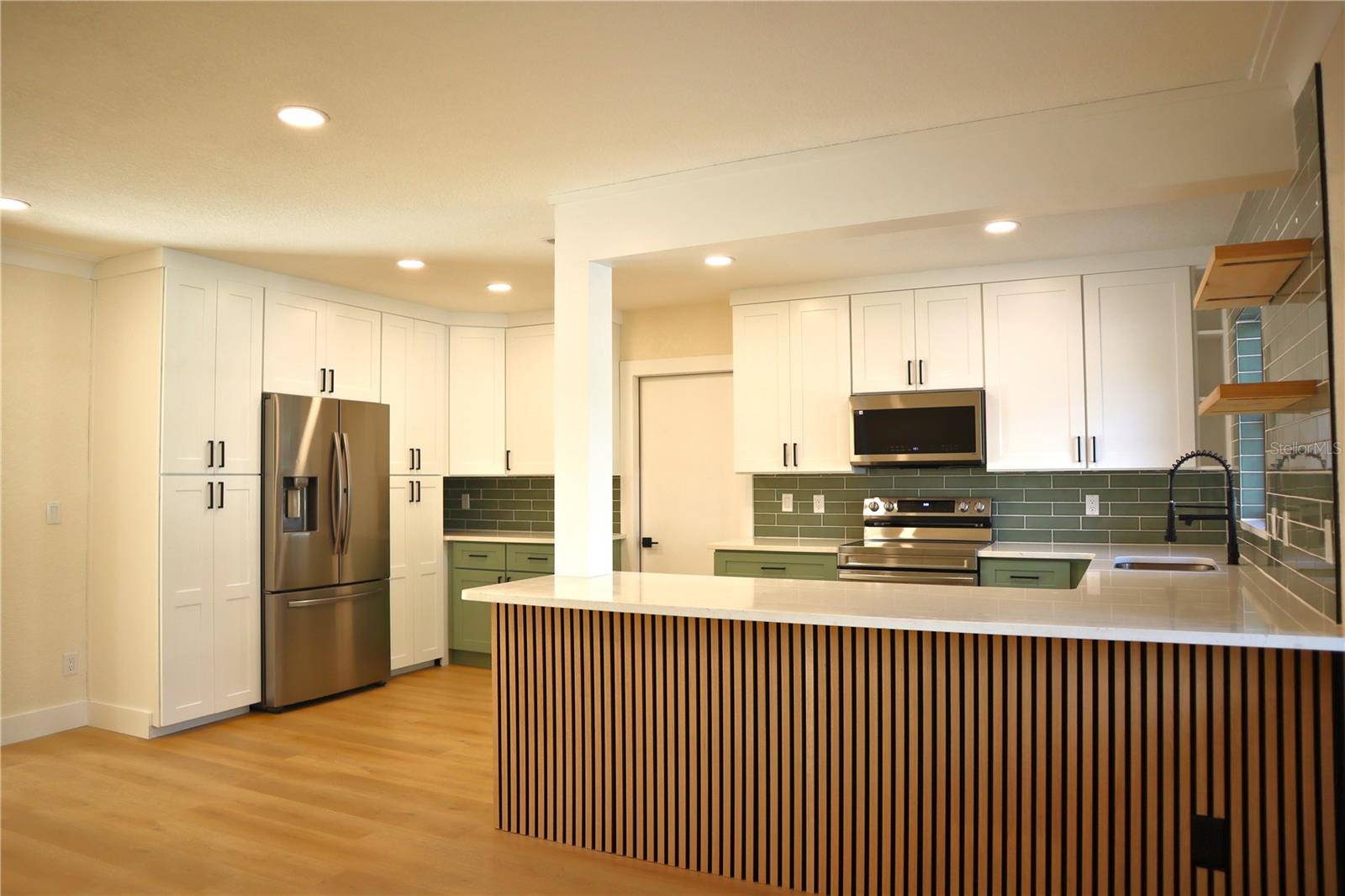 SIRMONS ESTATES - Residential