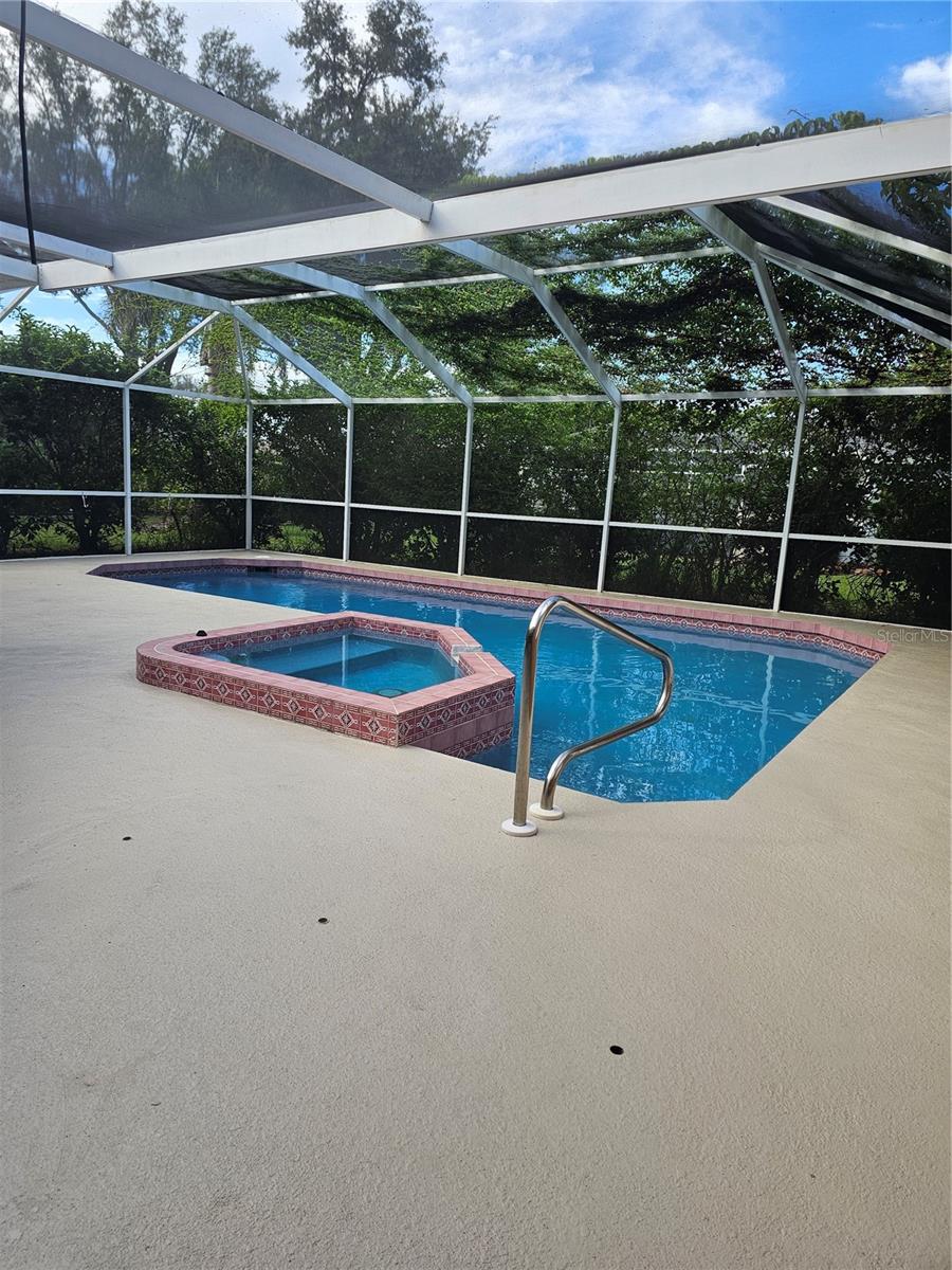 LAKE OF THE WOODS - Residential Lease