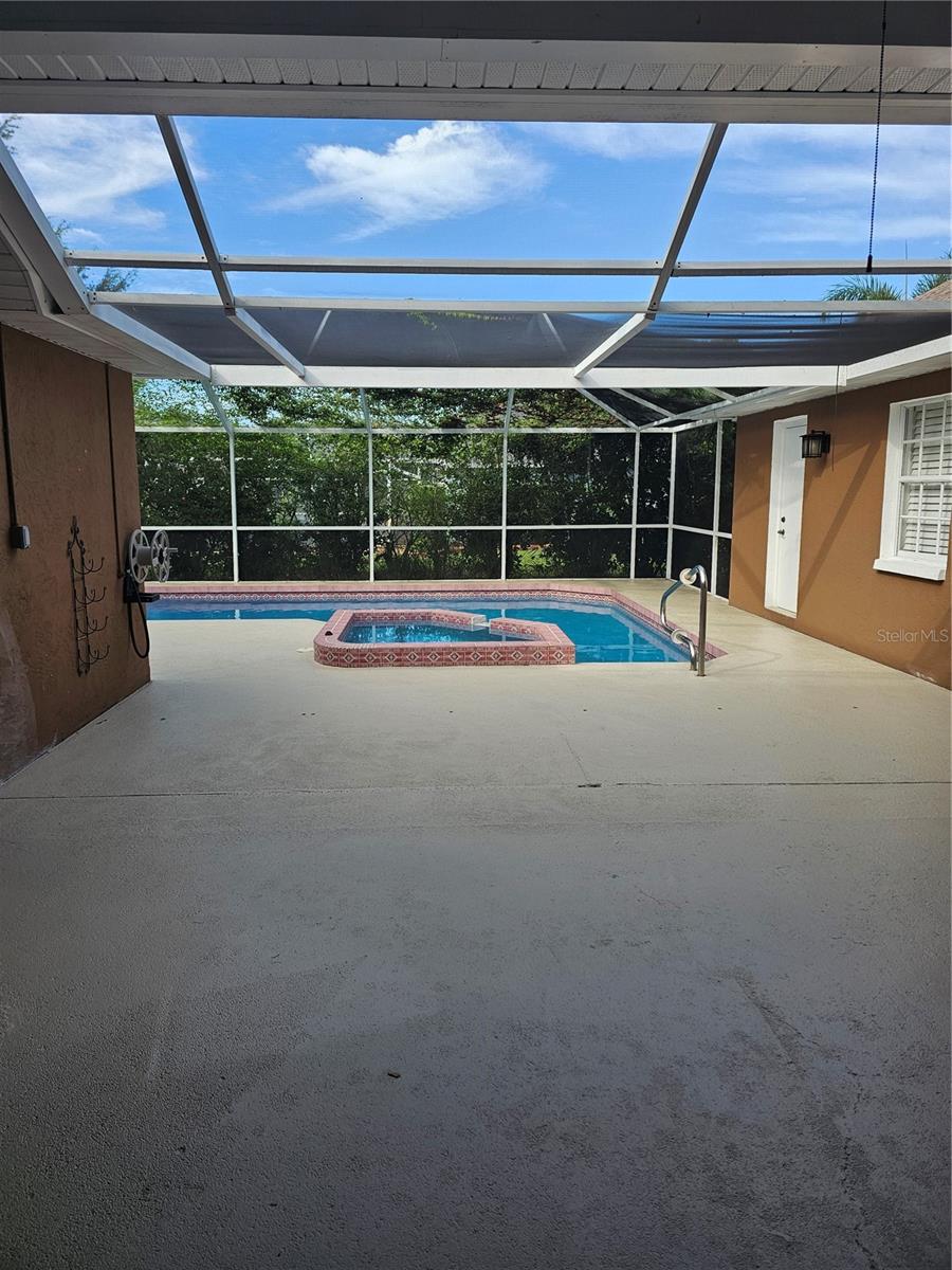 LAKE OF THE WOODS - Residential Lease