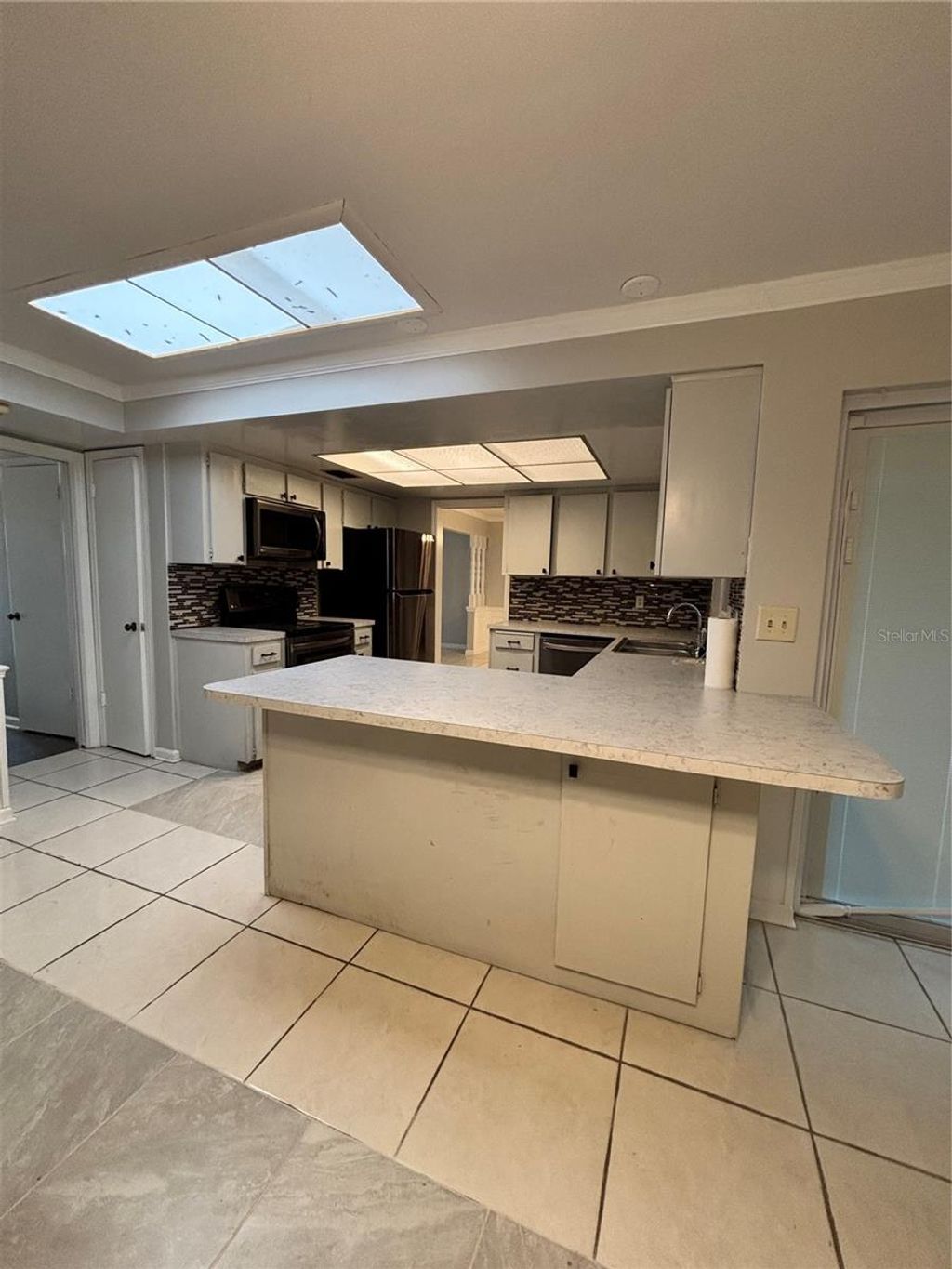 Photo of 2502 Vine Street, Orlando, FL 32806 (MLS # O6397430)