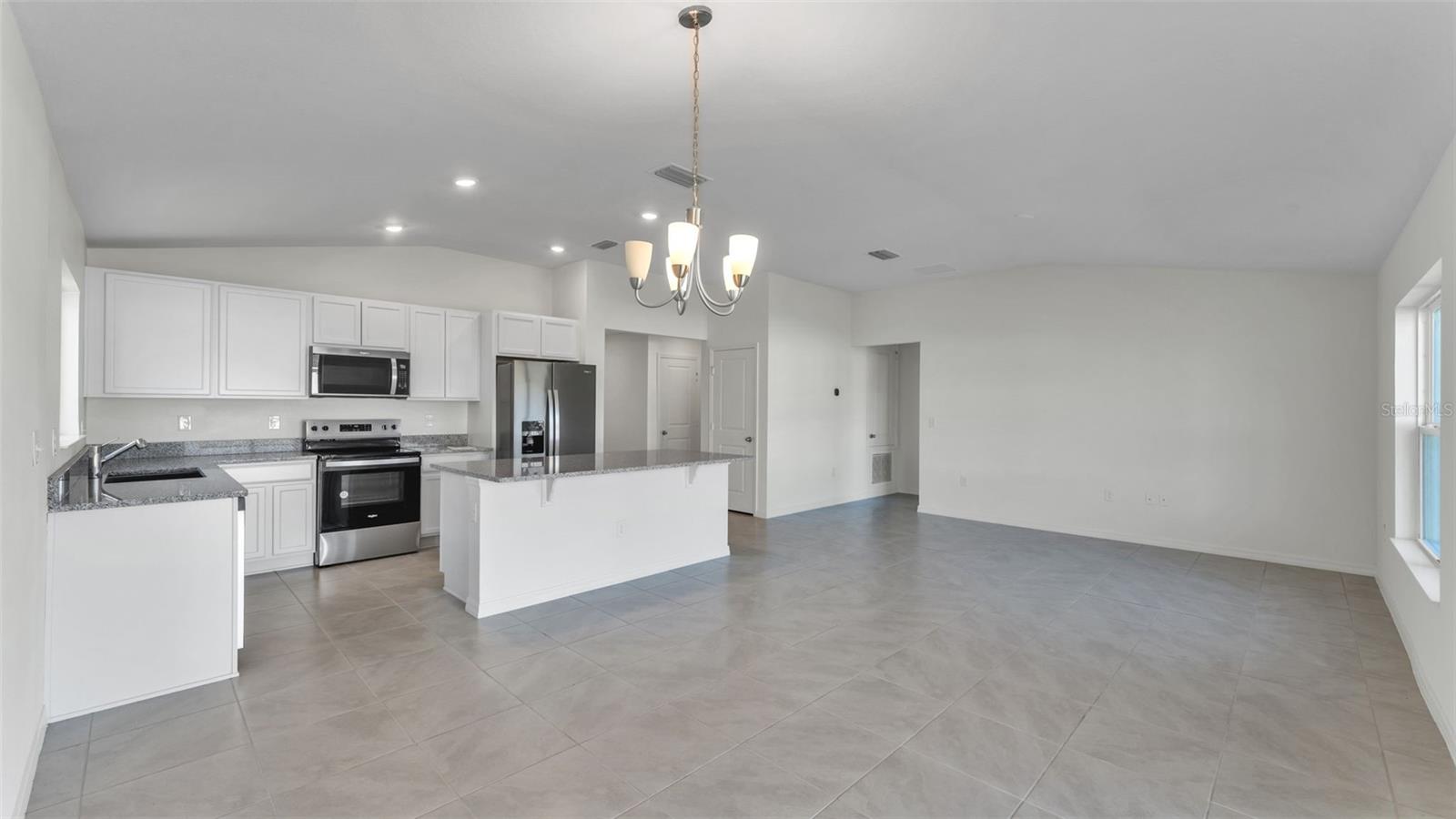 RESERVE AT FOREST LAKE - PHASE 1 - Residential Lease