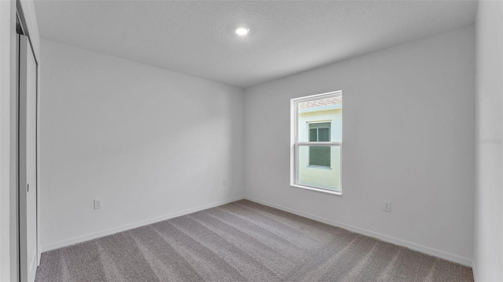 RESERVE AT FOREST LAKE - PHASE 1 - Residential Lease