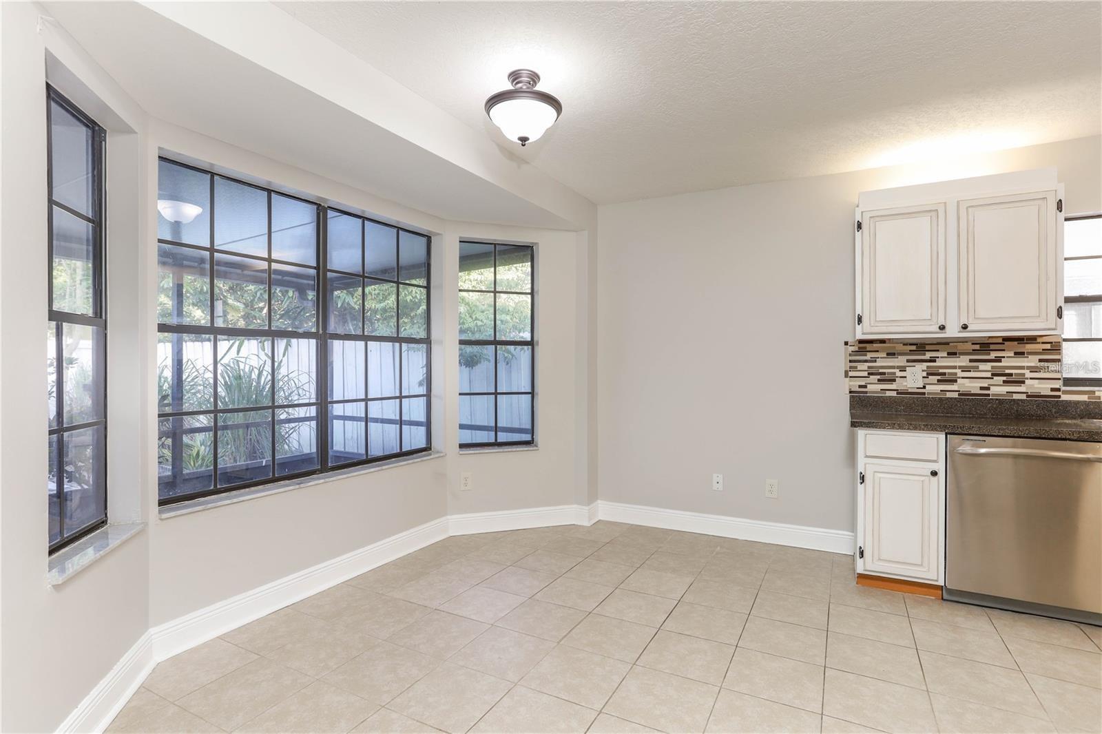 HYDE PARK - Residential Lease