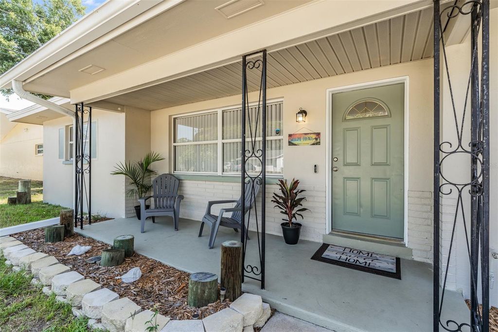 Photo of 1649 Gladys Street, Largo, FL 33774 (MLS # TB8415794)