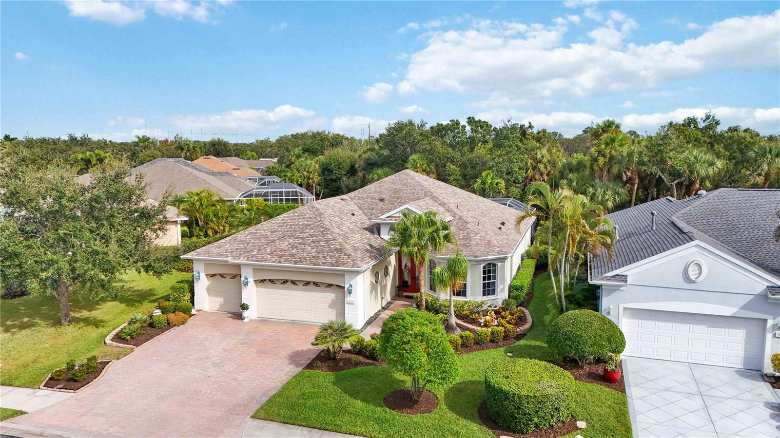 UNIVERSITY PLACE - Residential