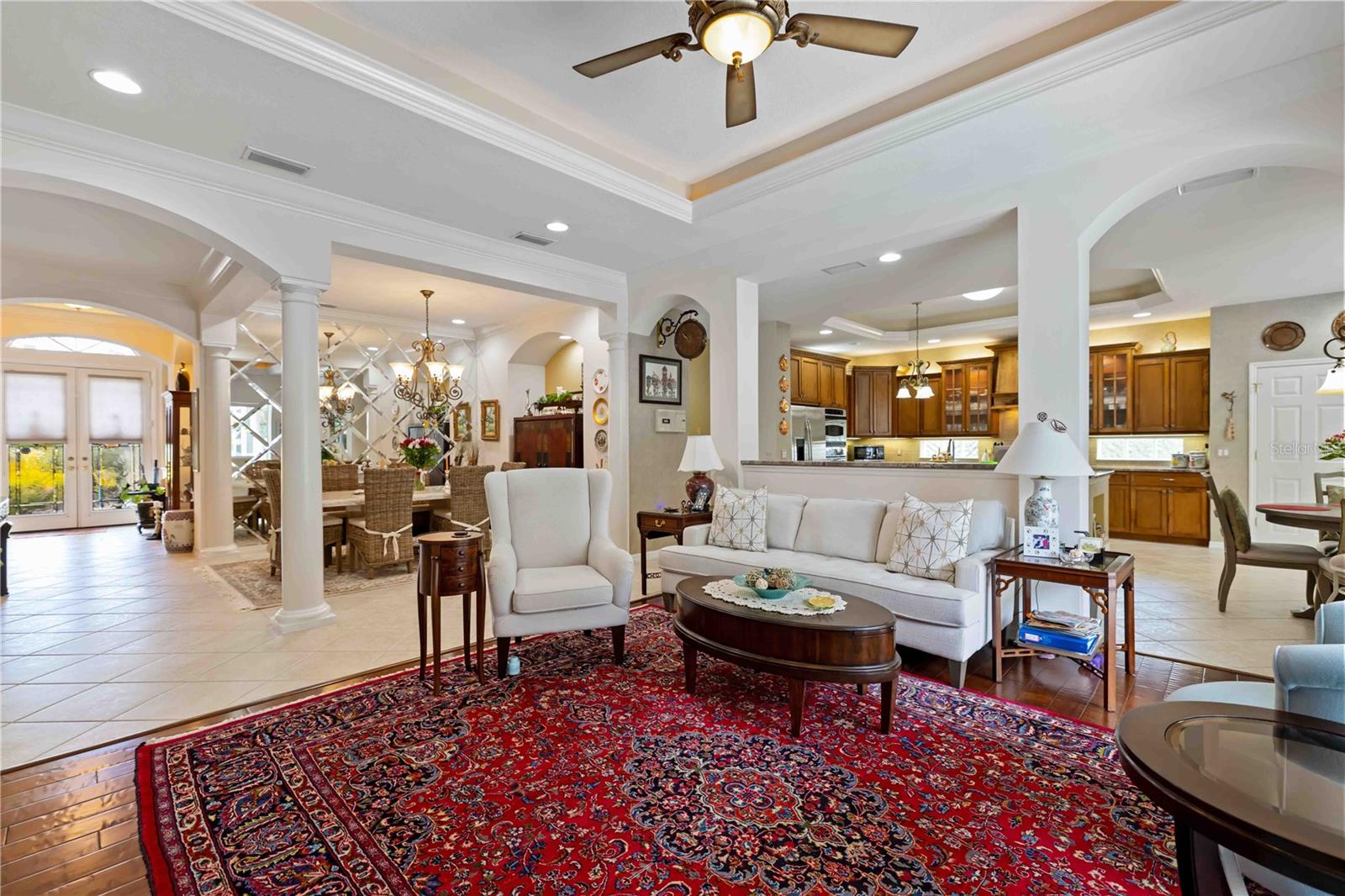 UNIVERSITY PLACE - Residential