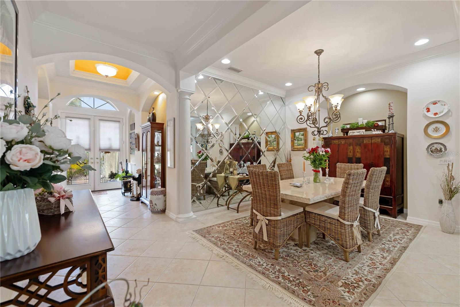 UNIVERSITY PLACE - Residential