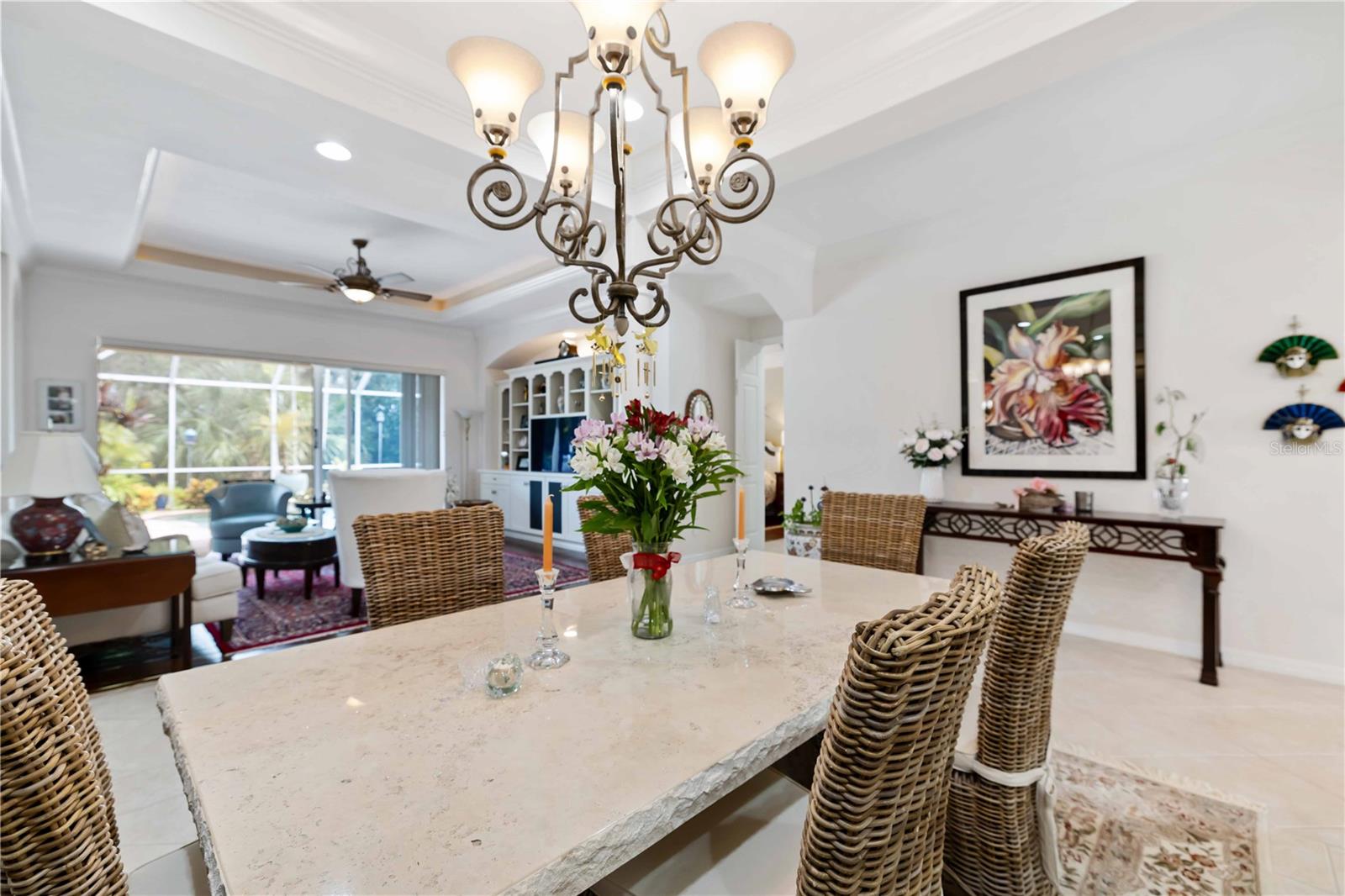 UNIVERSITY PLACE - Residential