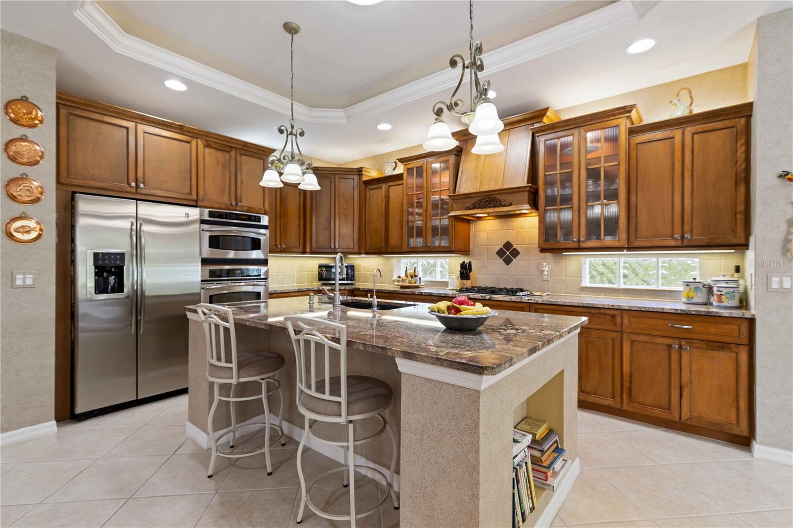 UNIVERSITY PLACE - Residential