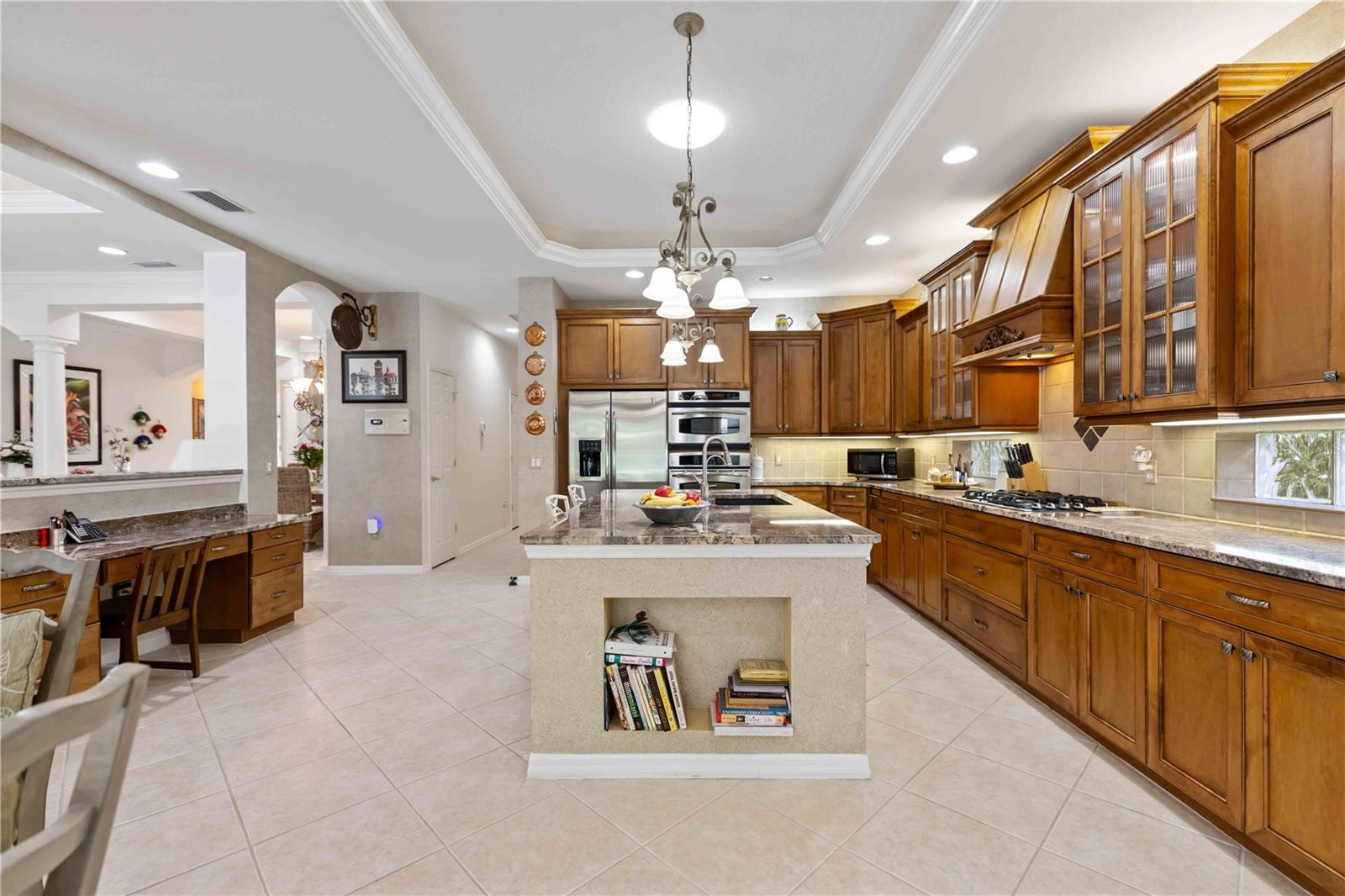 UNIVERSITY PLACE - Residential