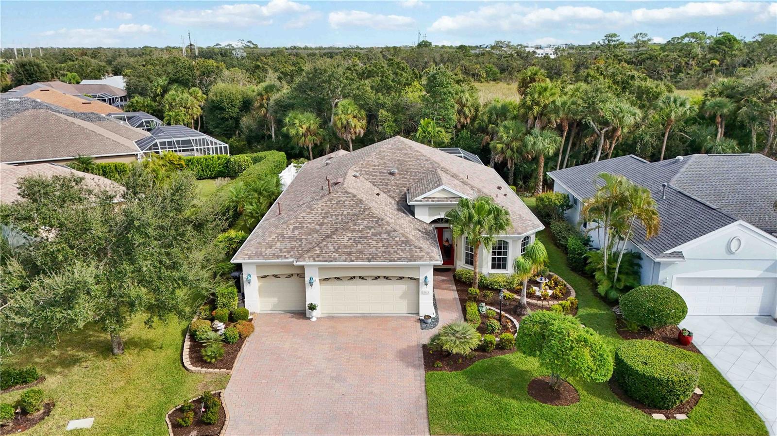 UNIVERSITY PLACE - Residential