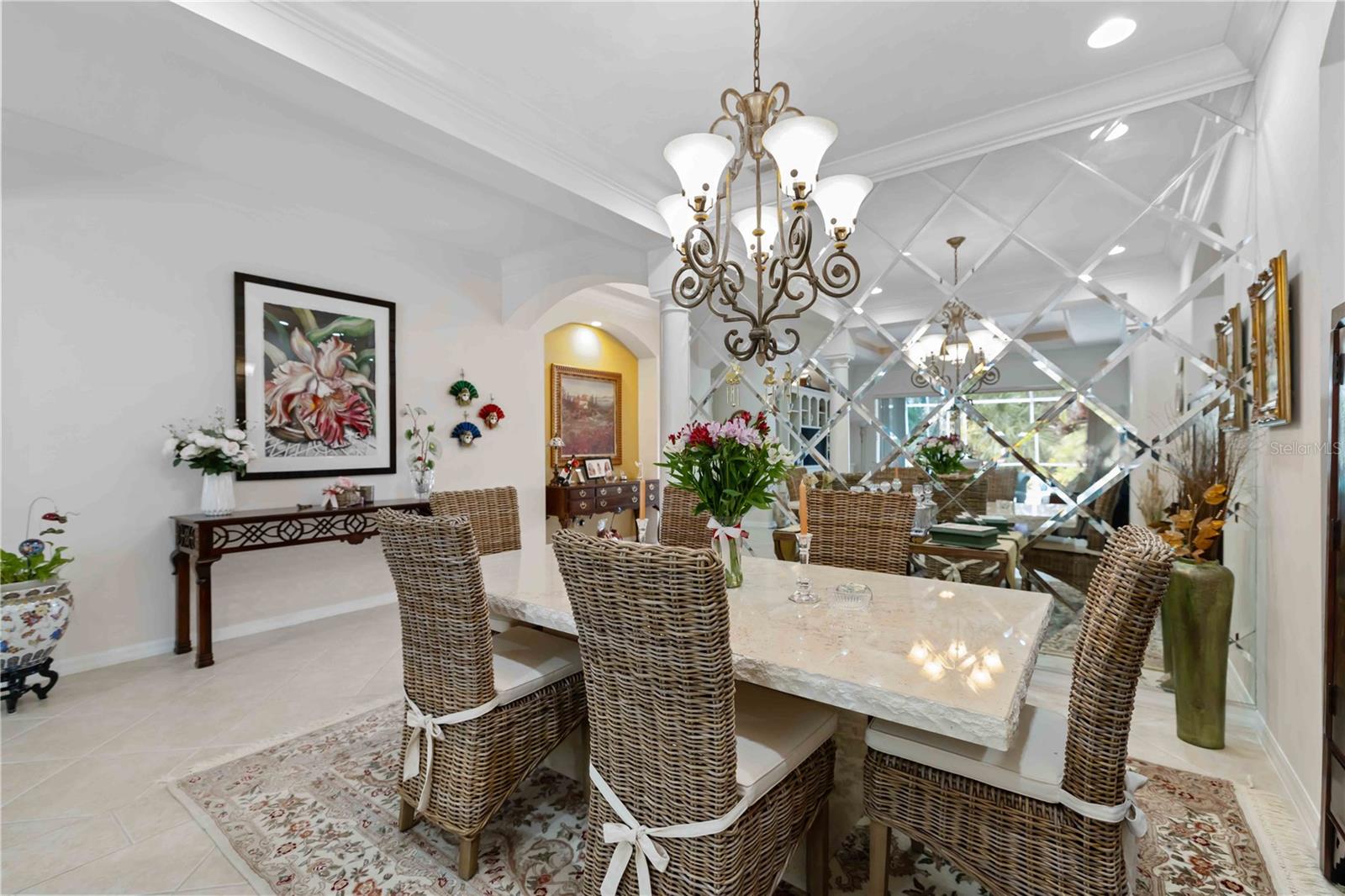 UNIVERSITY PLACE - Residential