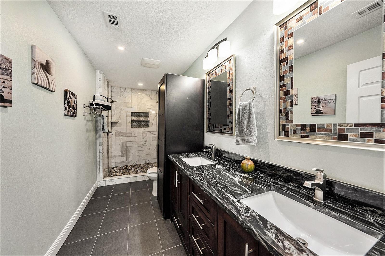 SPINNAKER COVE - Residential