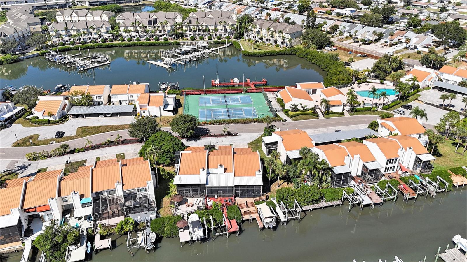 SPINNAKER COVE - Residential