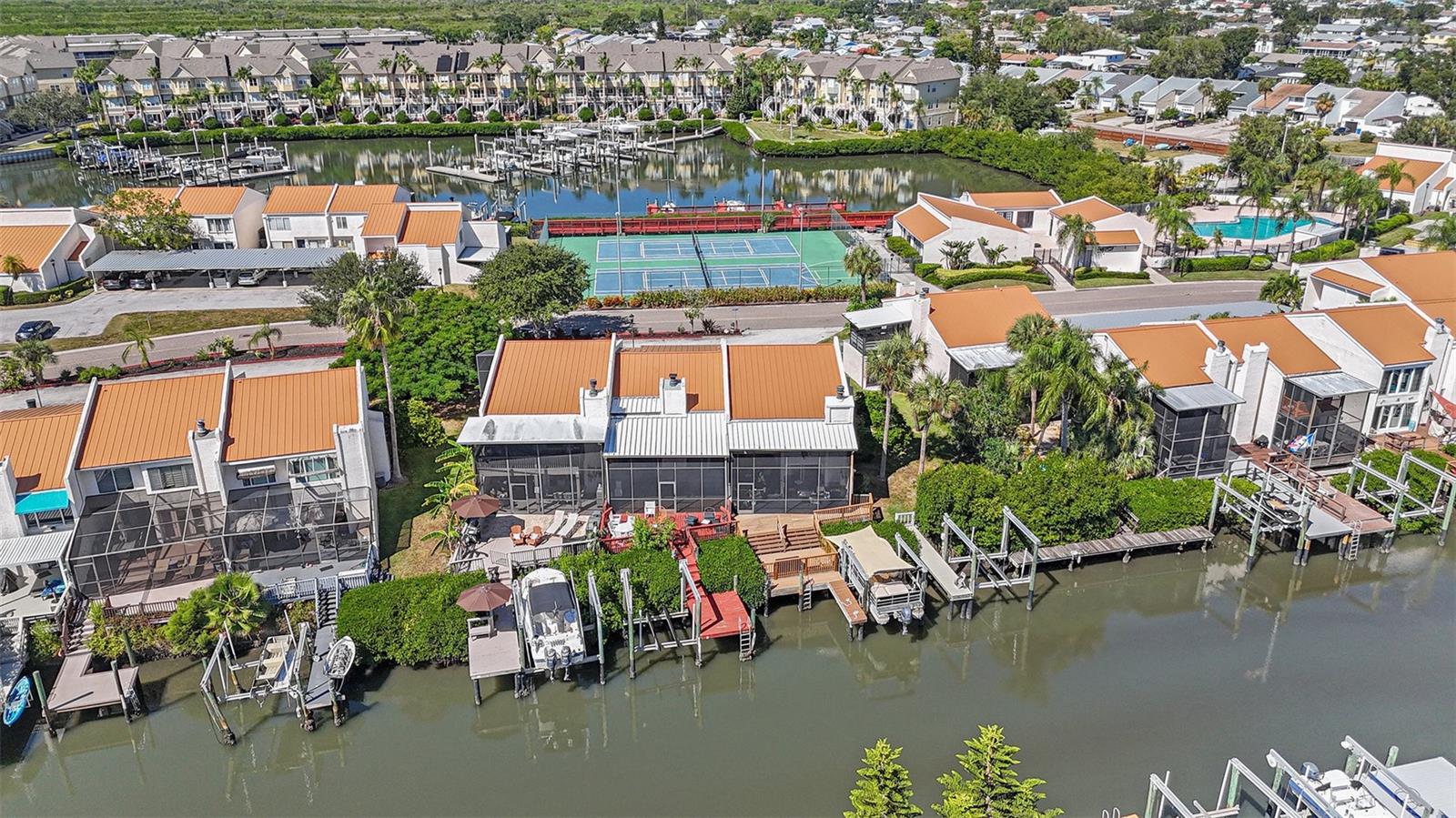 SPINNAKER COVE - Residential