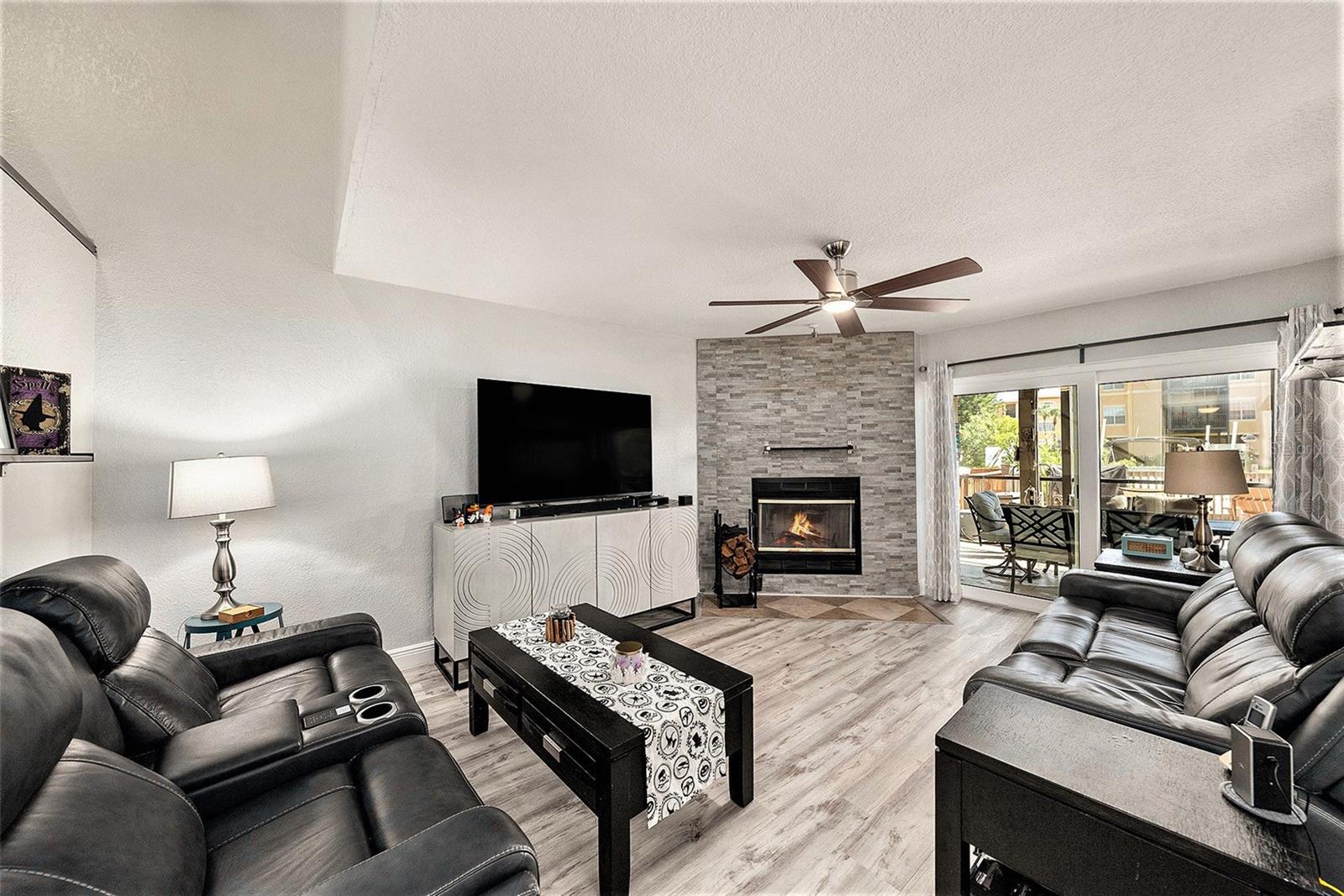 SPINNAKER COVE - Residential