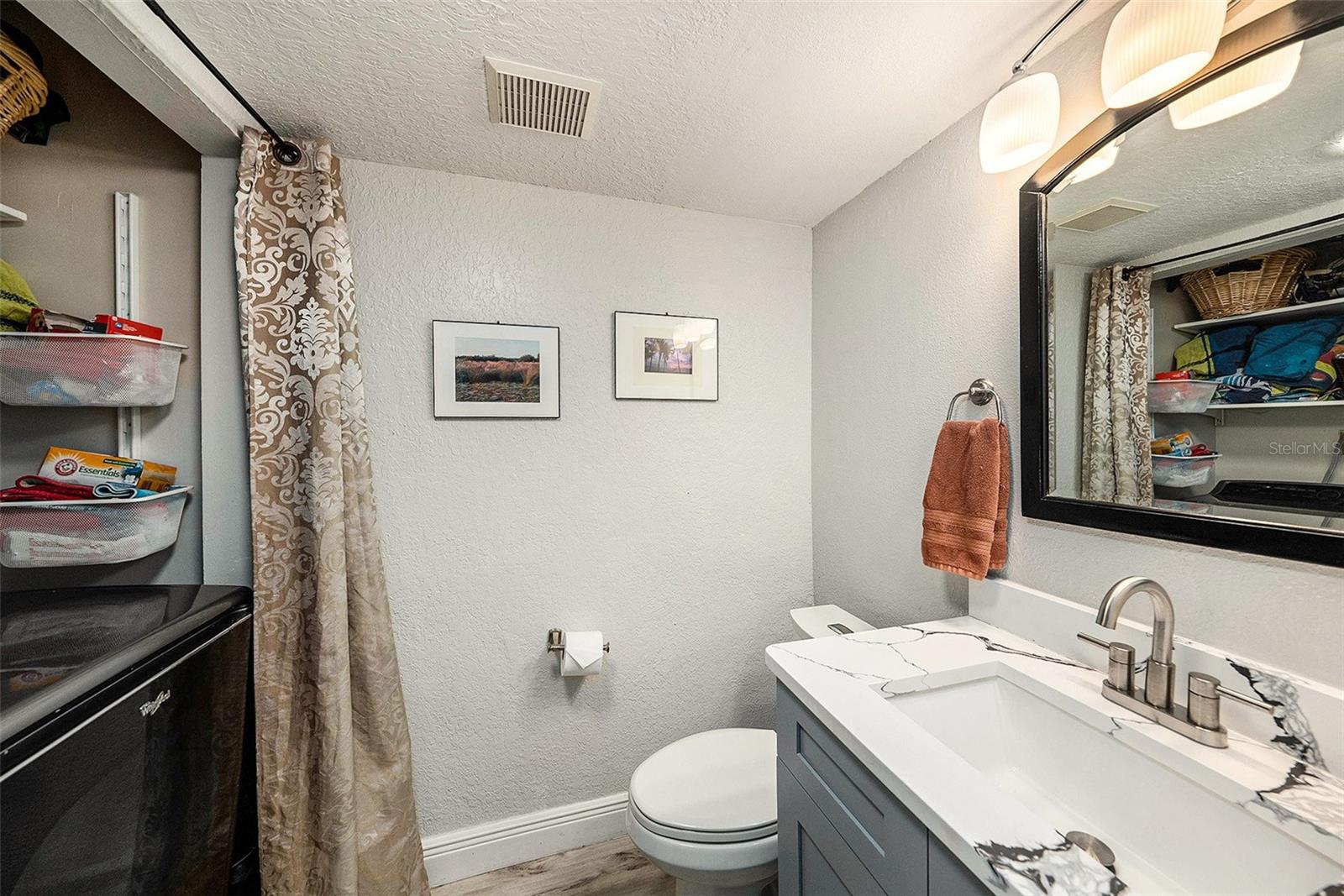 SPINNAKER COVE - Residential