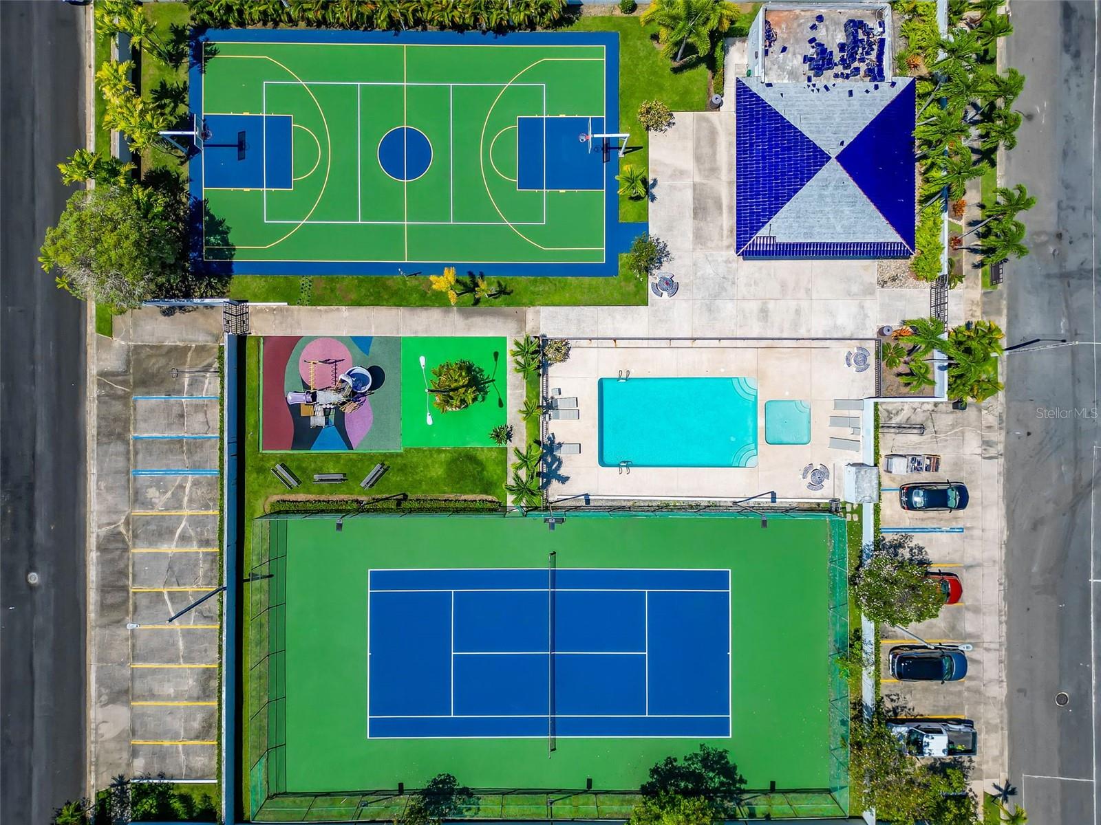 URB PASEO REAL - Residential