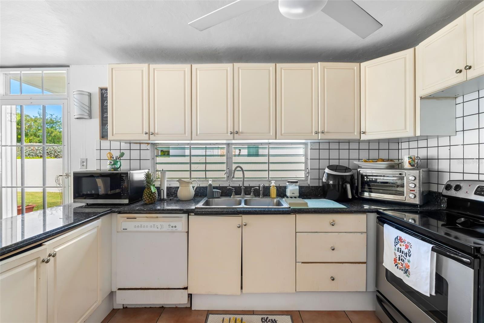 URB PASEO REAL - Residential