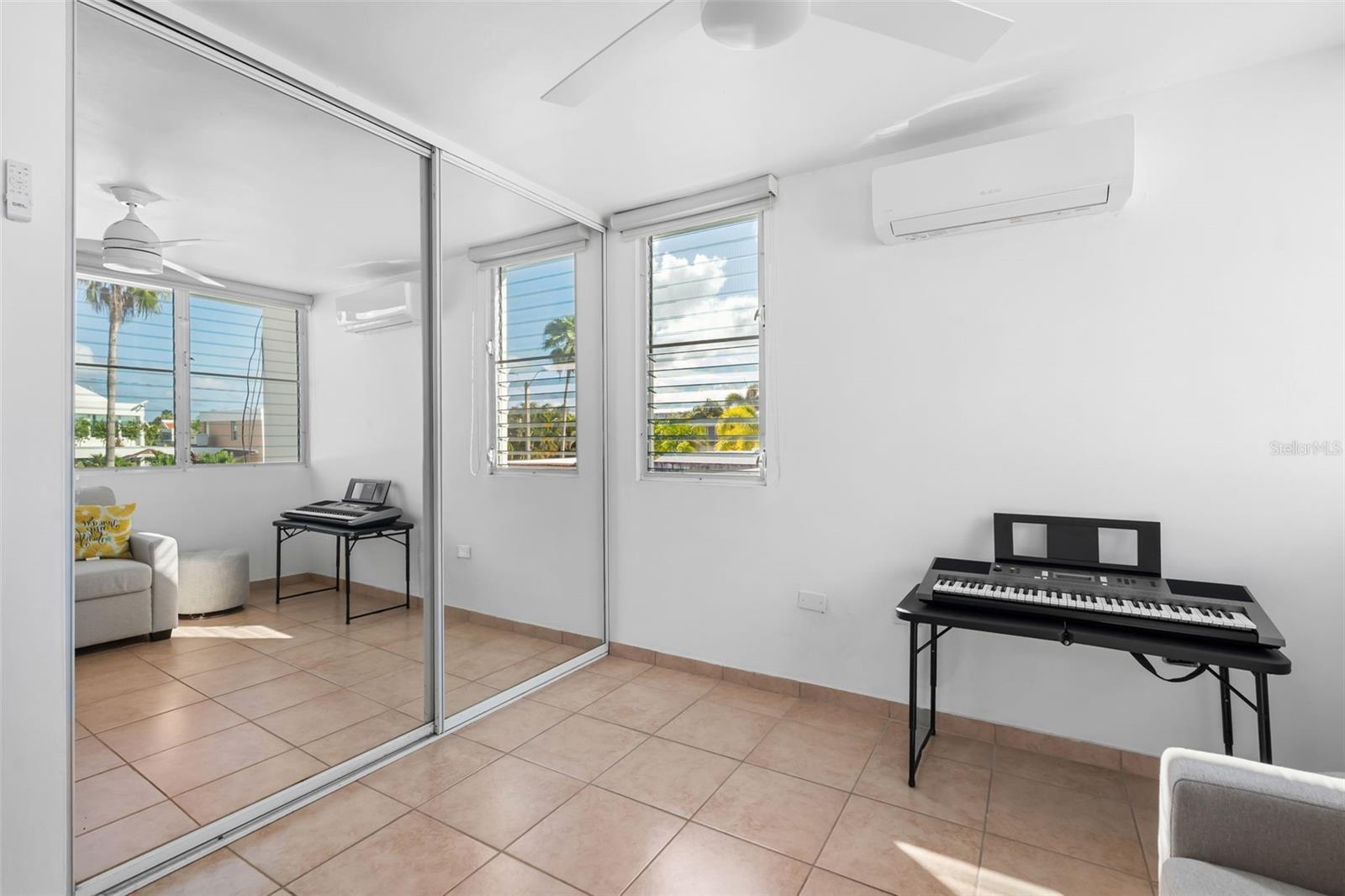 URB PASEO REAL - Residential