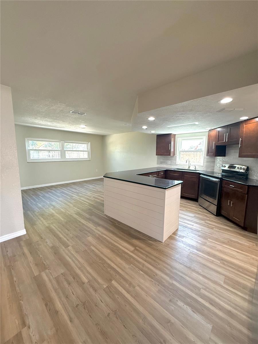 SHADOW RIDGE - Residential