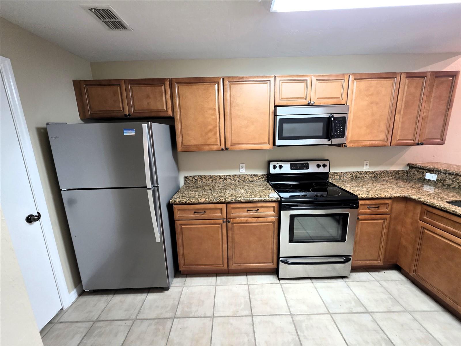 THE GABLES CONDO AT GAINE - Residential