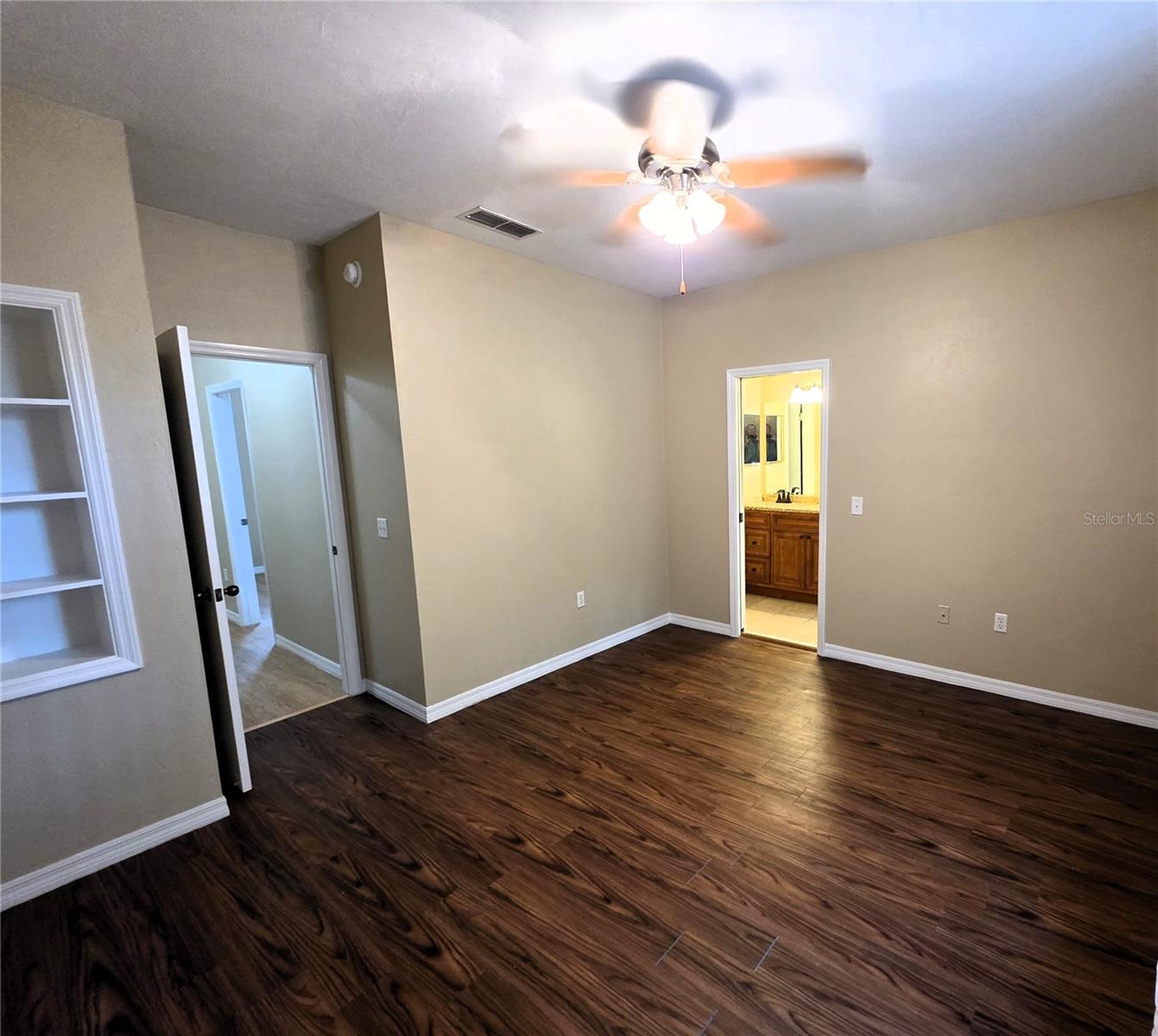 THE GABLES CONDO AT GAINE - Residential