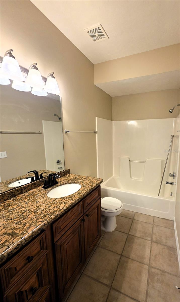 THE GABLES CONDO AT GAINE - Residential