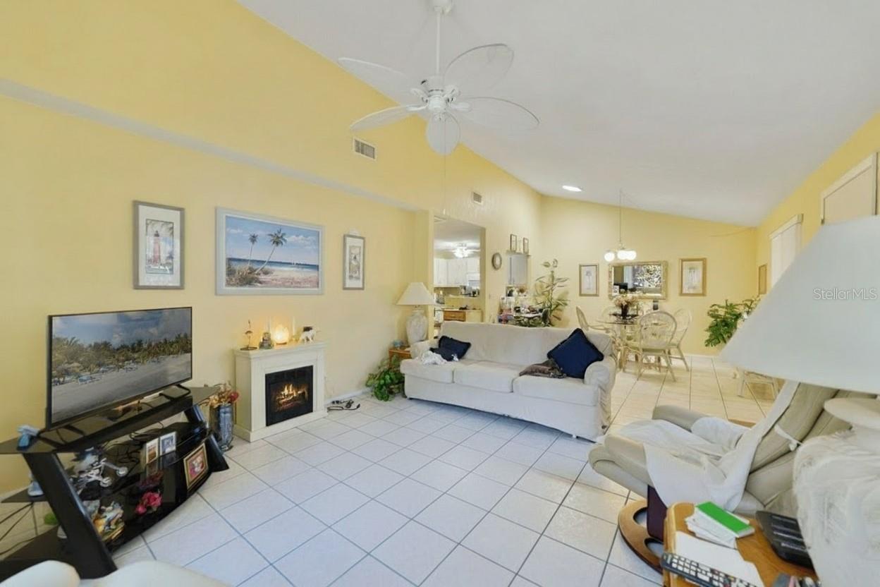 SUMMER TREES UNIT 01 - Residential