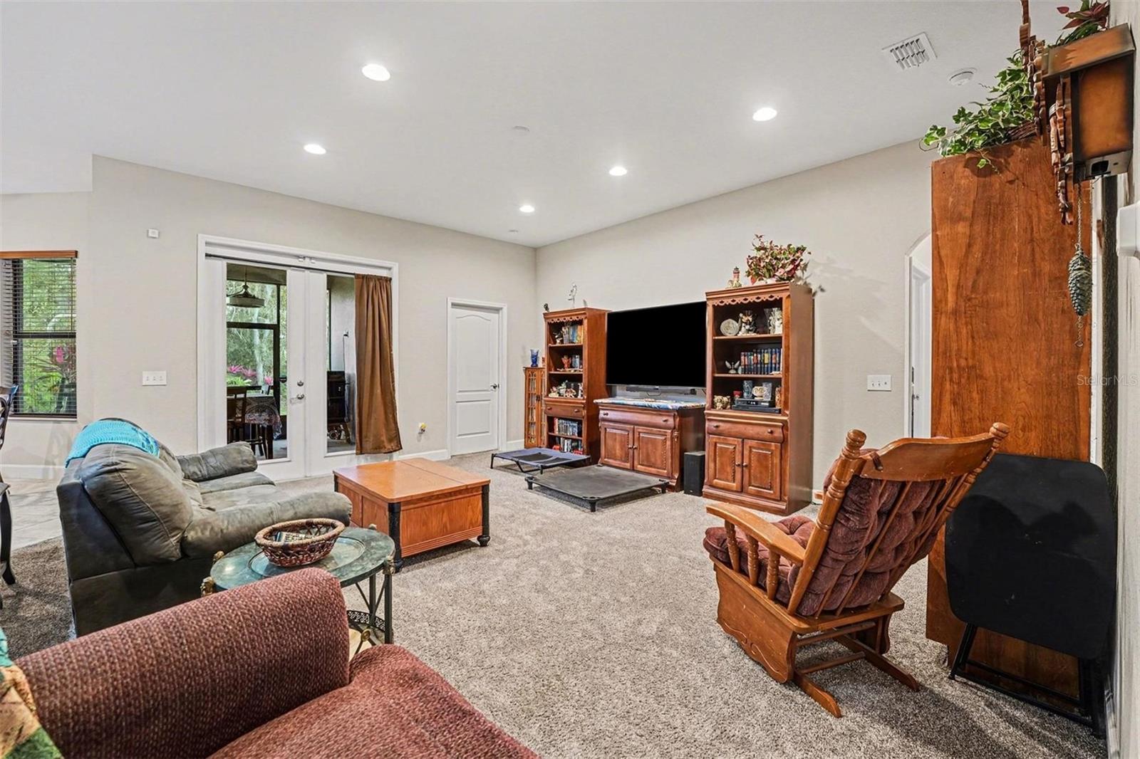 6432 EVERGREEN PARK DRIVE