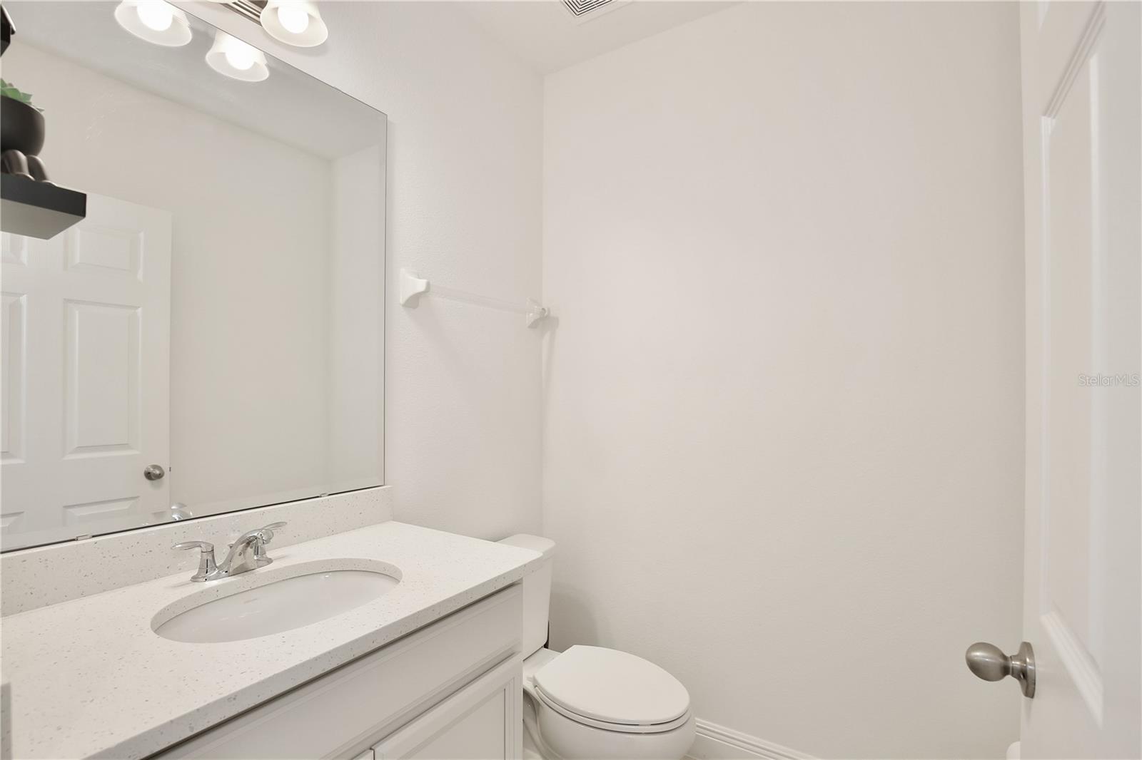 ARDMORE RESERVE PH VI A REP - Residential Lease