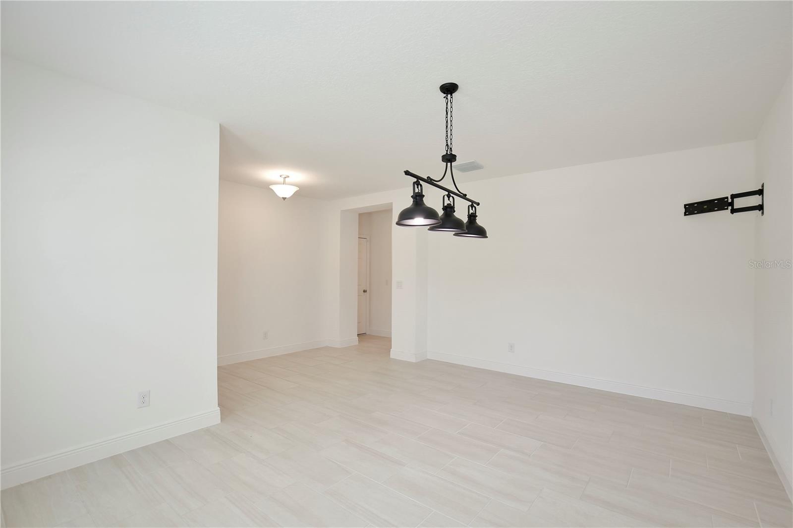 ARDMORE RESERVE PH VI A REP - Residential Lease