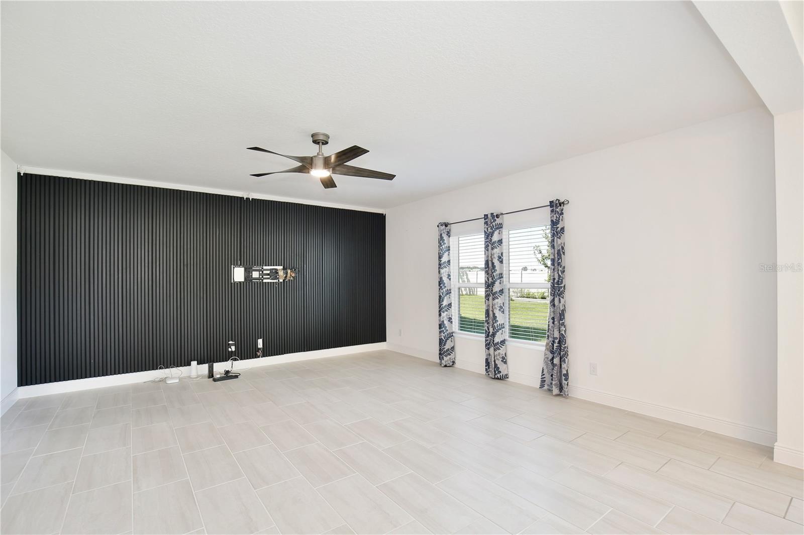 ARDMORE RESERVE PH VI A REP - Residential Lease