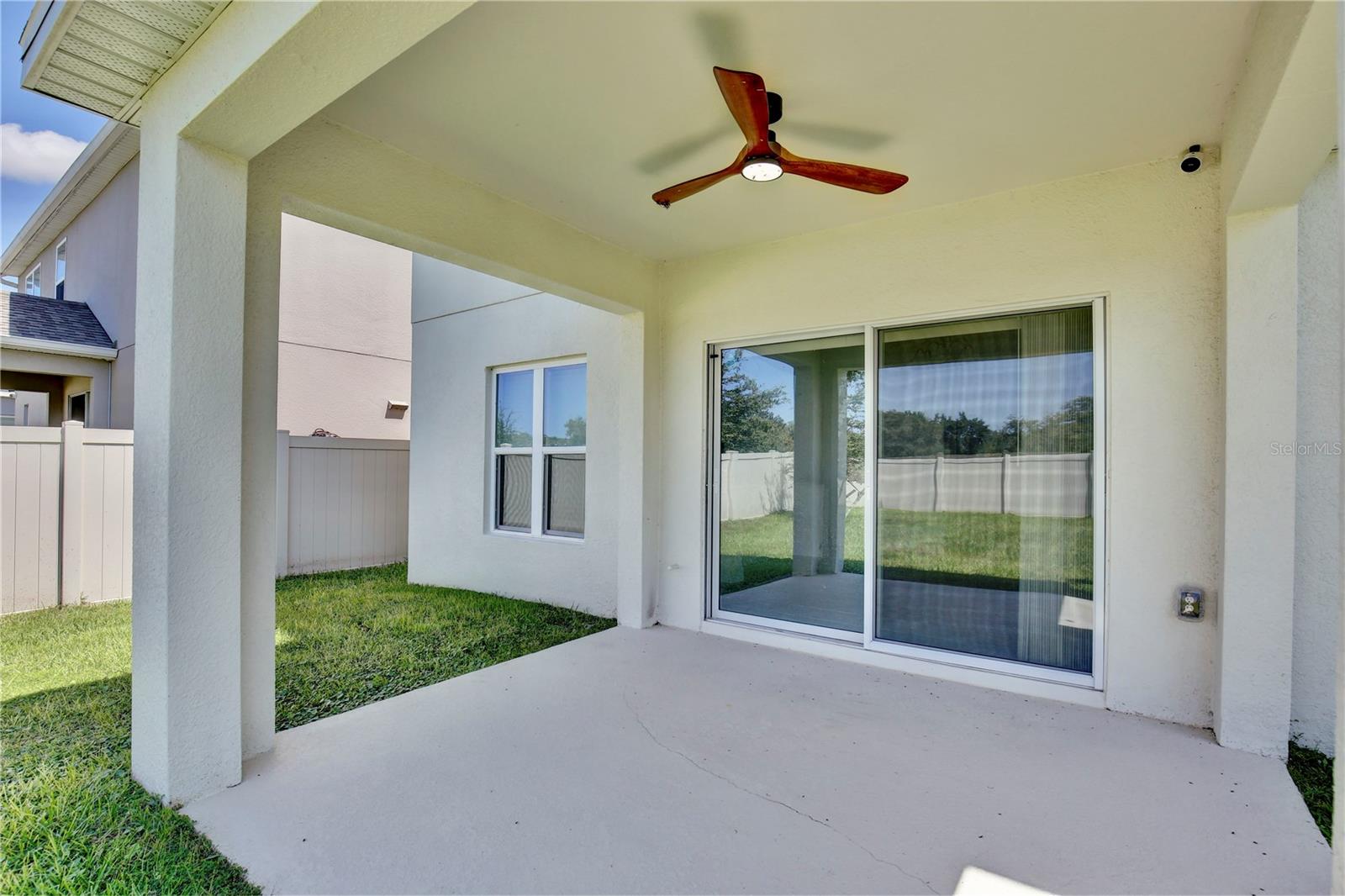 ARDMORE RESERVE PH VI A REP - Residential Lease