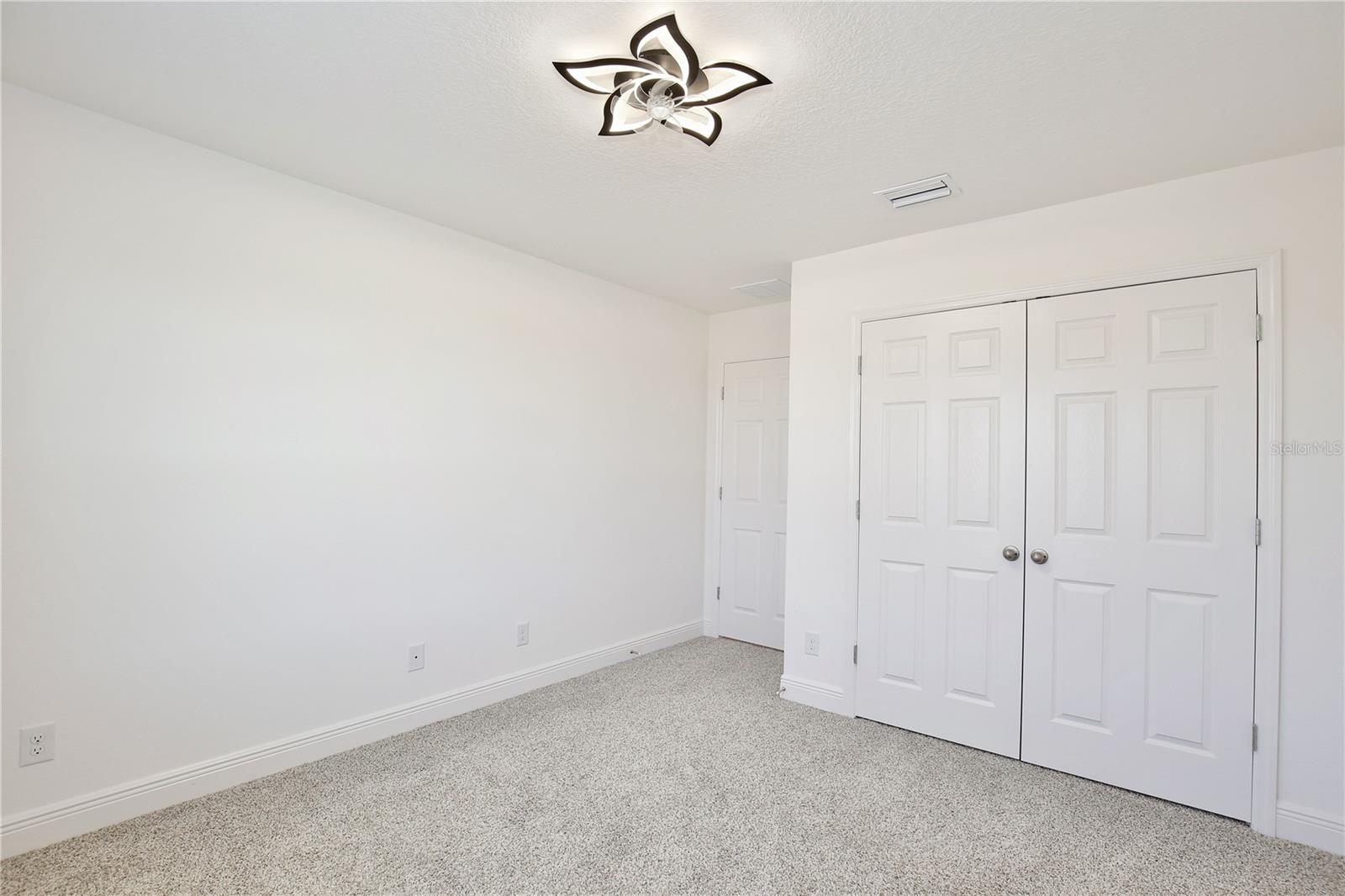 ARDMORE RESERVE PH VI A REP - Residential Lease