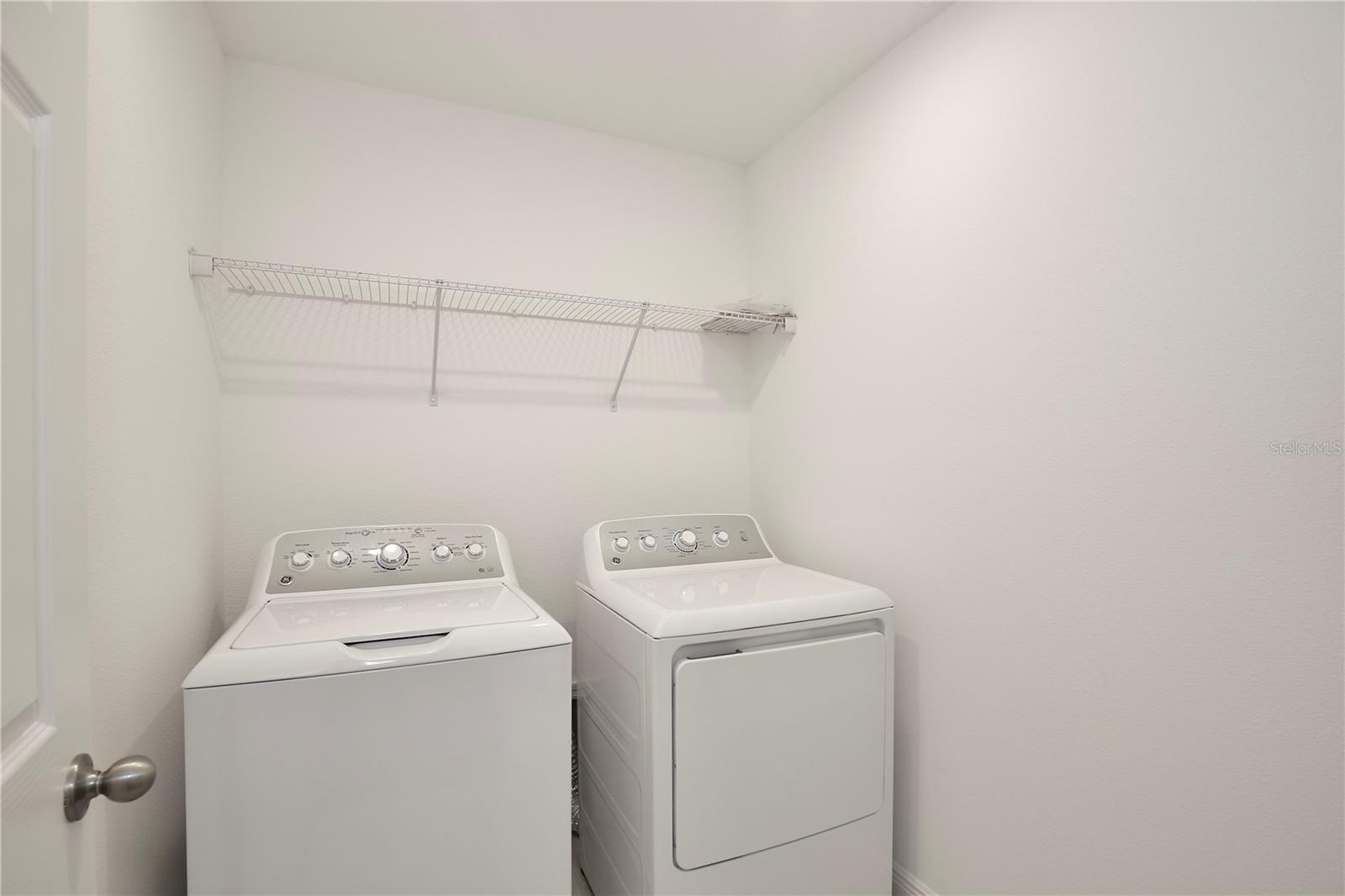 ARDMORE RESERVE PH VI A REP - Residential Lease