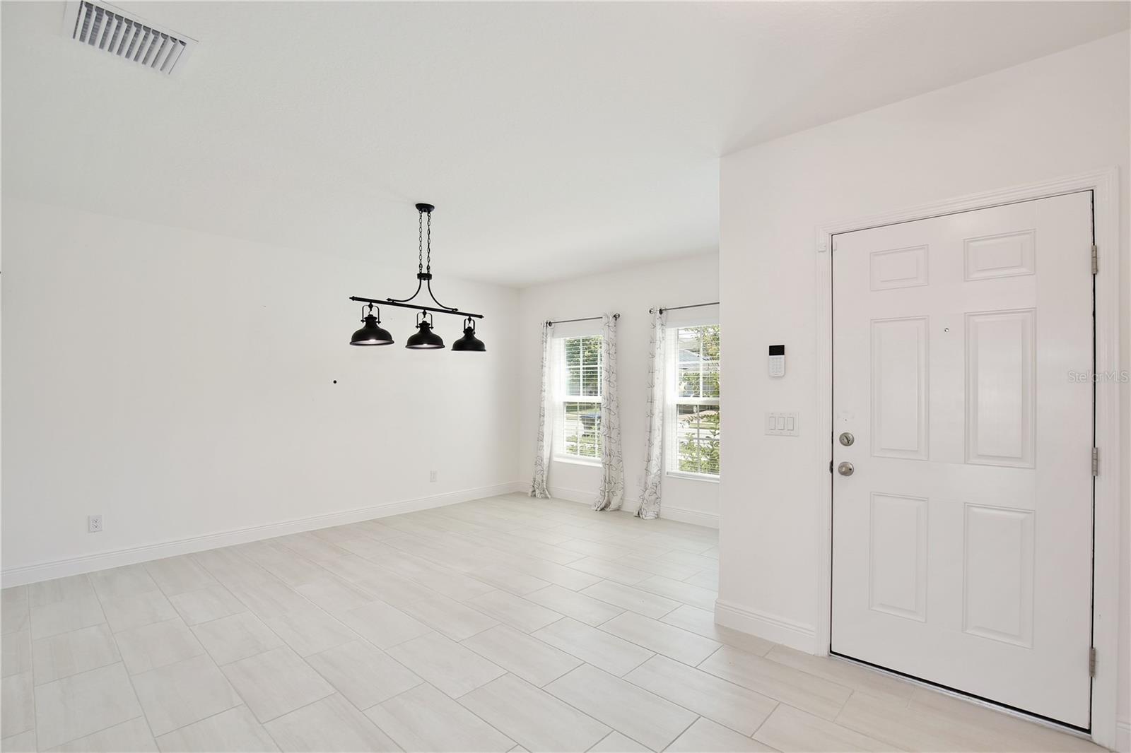 ARDMORE RESERVE PH VI A REP - Residential Lease