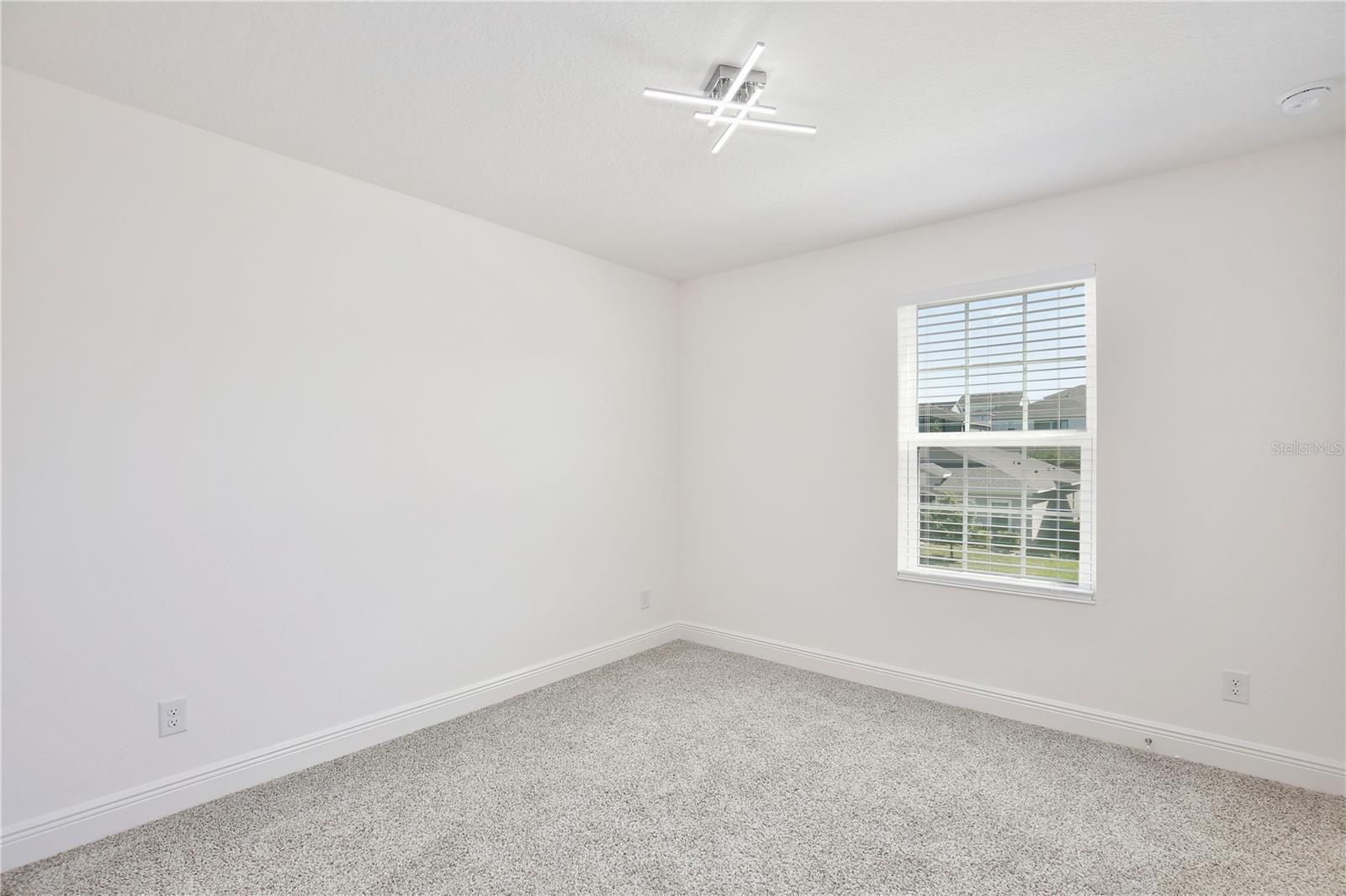 ARDMORE RESERVE PH VI A REP - Residential Lease