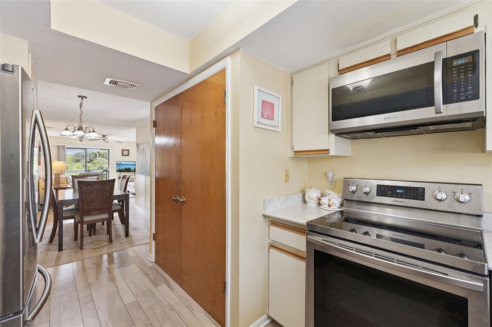 SEA WOODS CONDO PH 01 & 02 - Residential