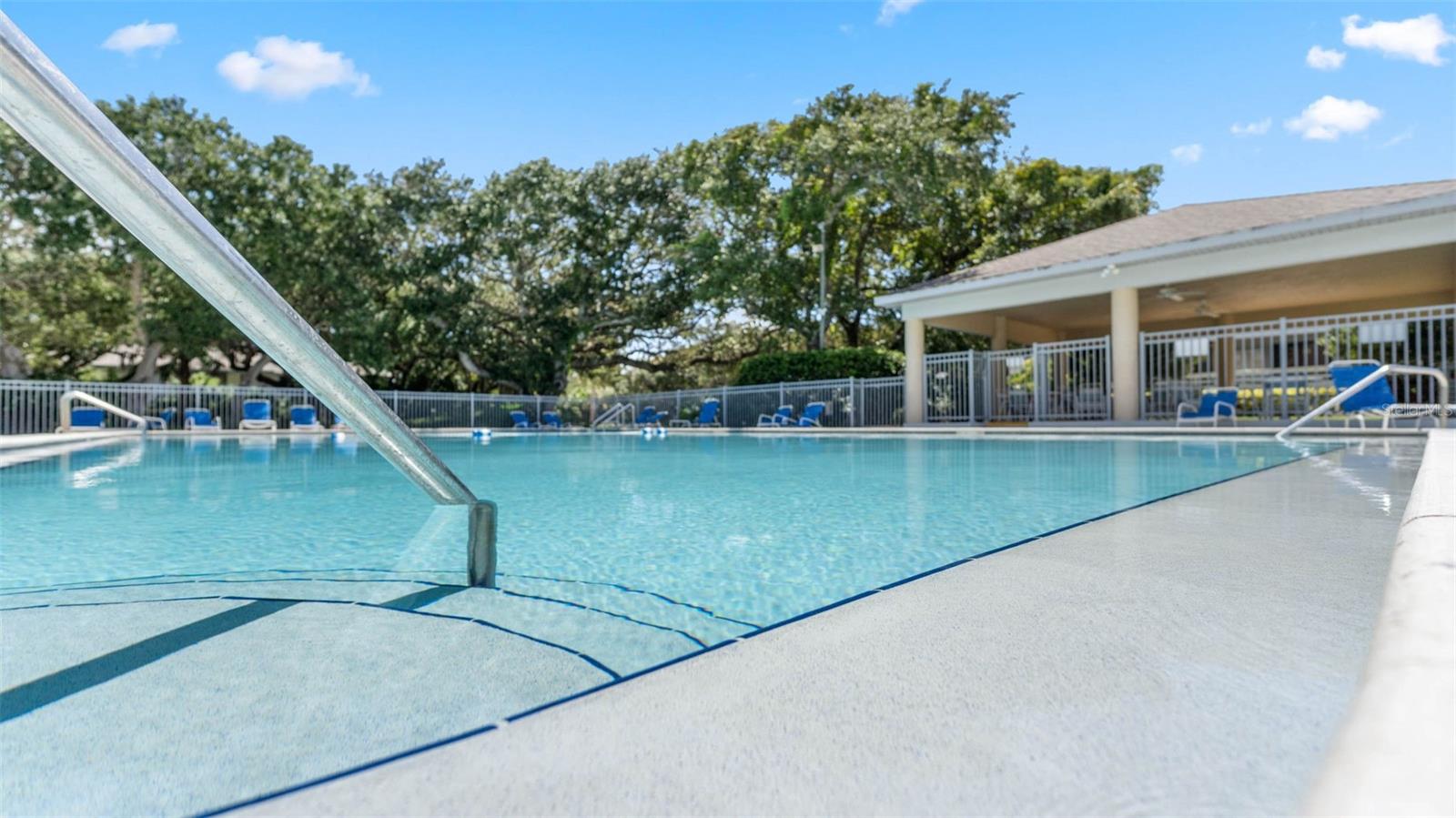 SEA WOODS CONDO PH 01 & 02 - Residential