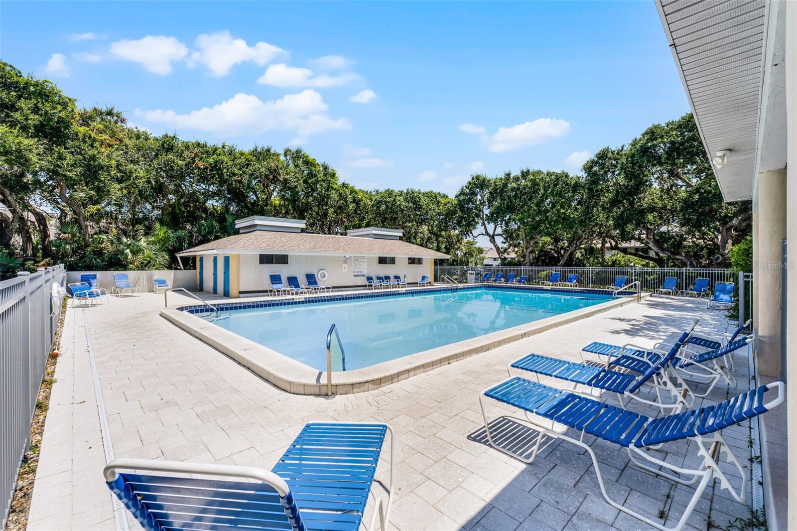 SEA WOODS CONDO PH 01 & 02 - Residential