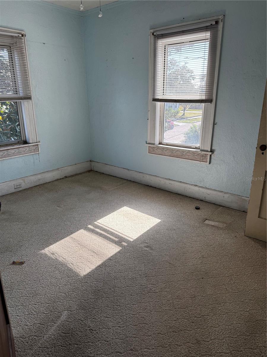 HALLS CENTRAL AVE 3 - Residential