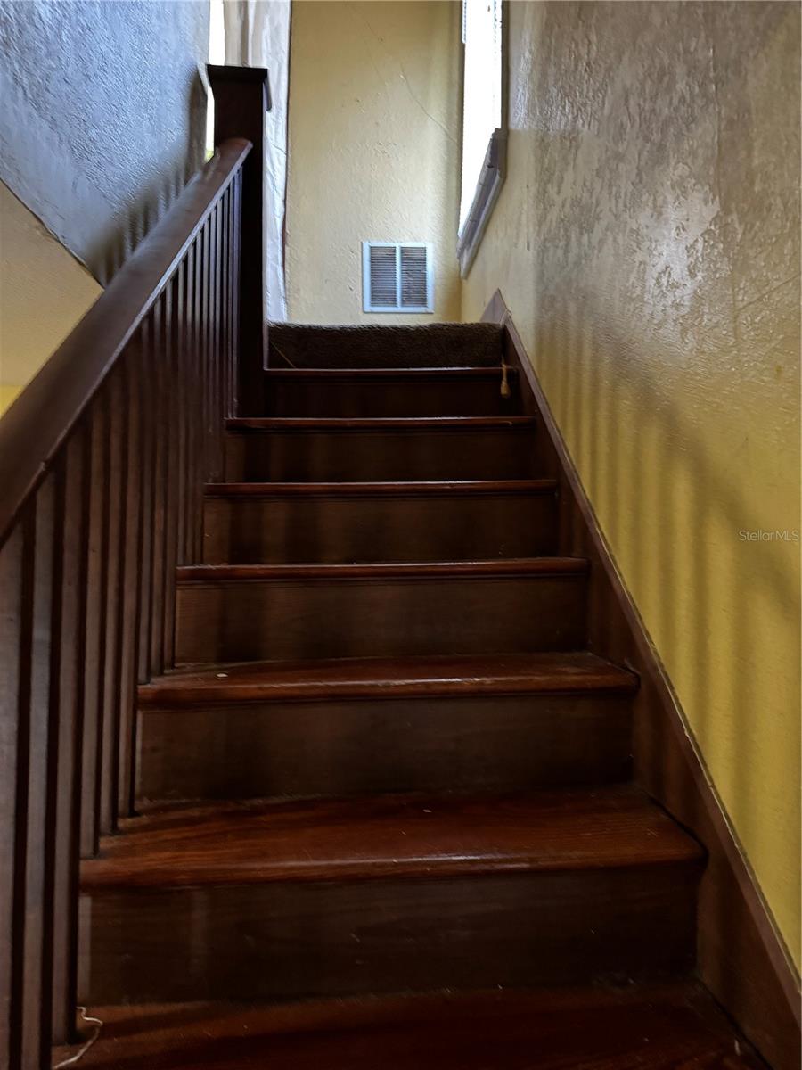 HALLS CENTRAL AVE 3 - Residential